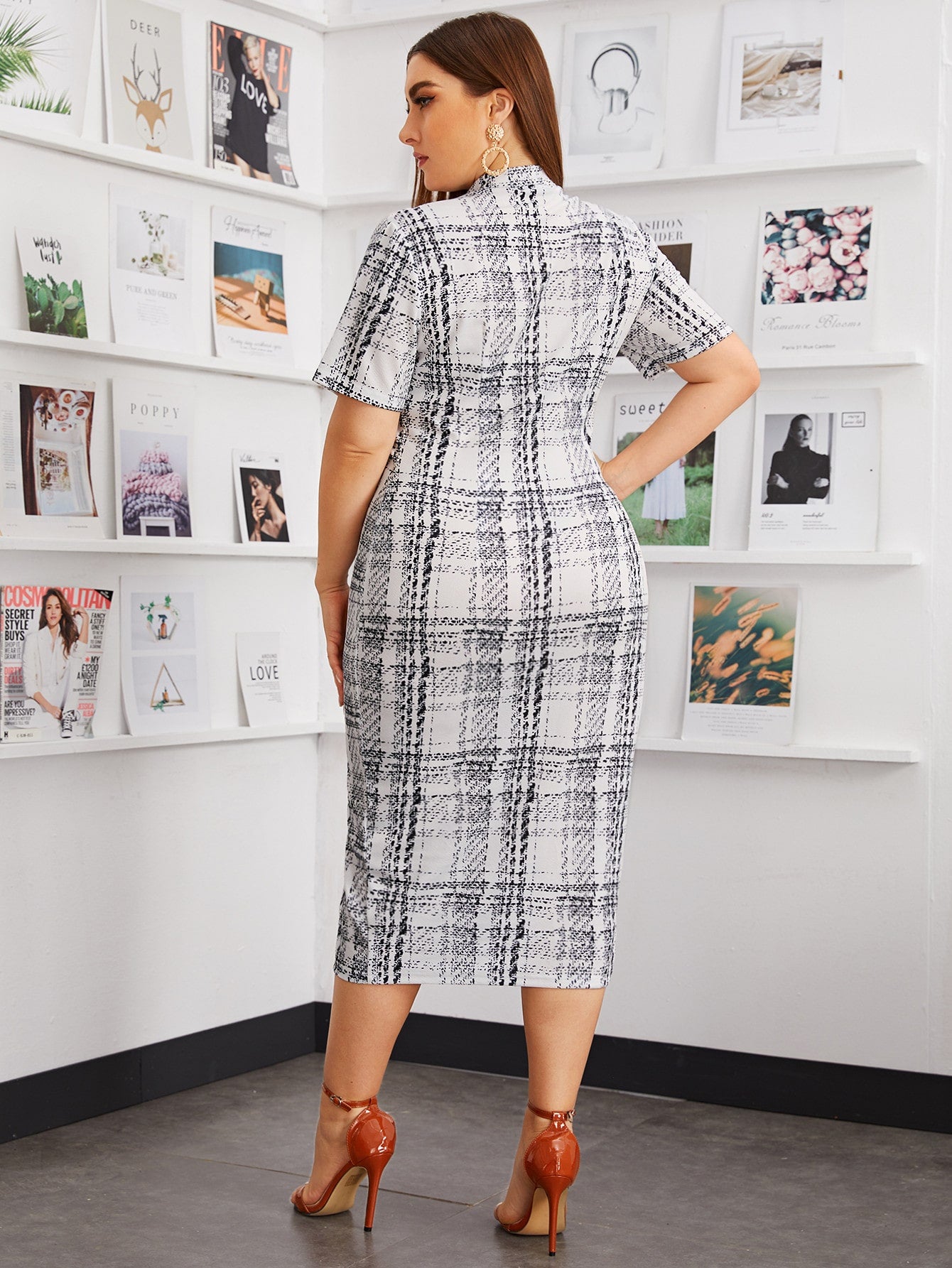 Plus Mock-neck Plaid Pencil Dress Without Belt