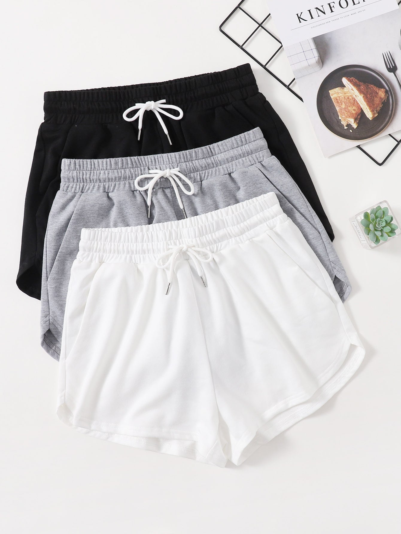 Women Shorts Suppliers