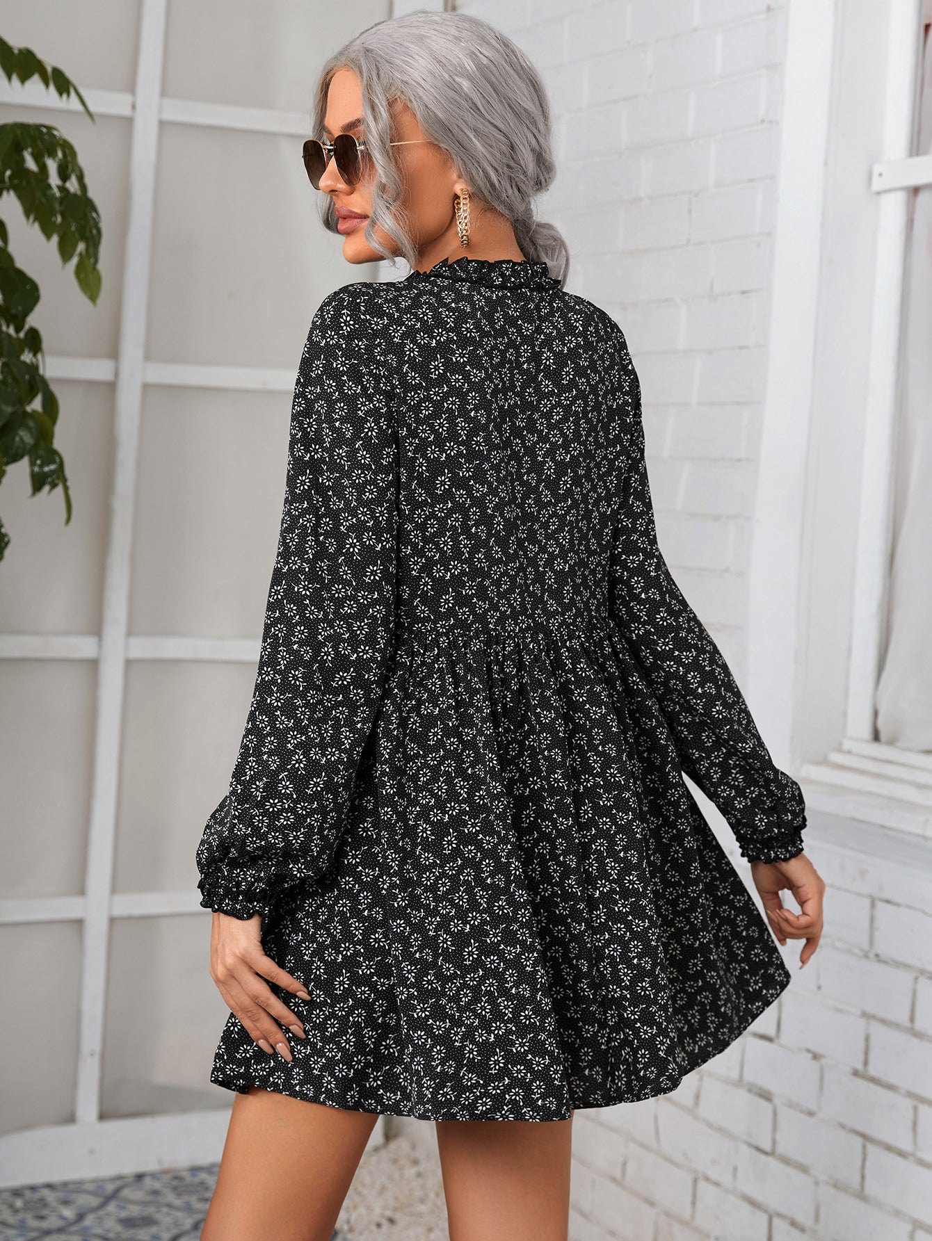 Ditsy Floral Print Tie Neck Dress
