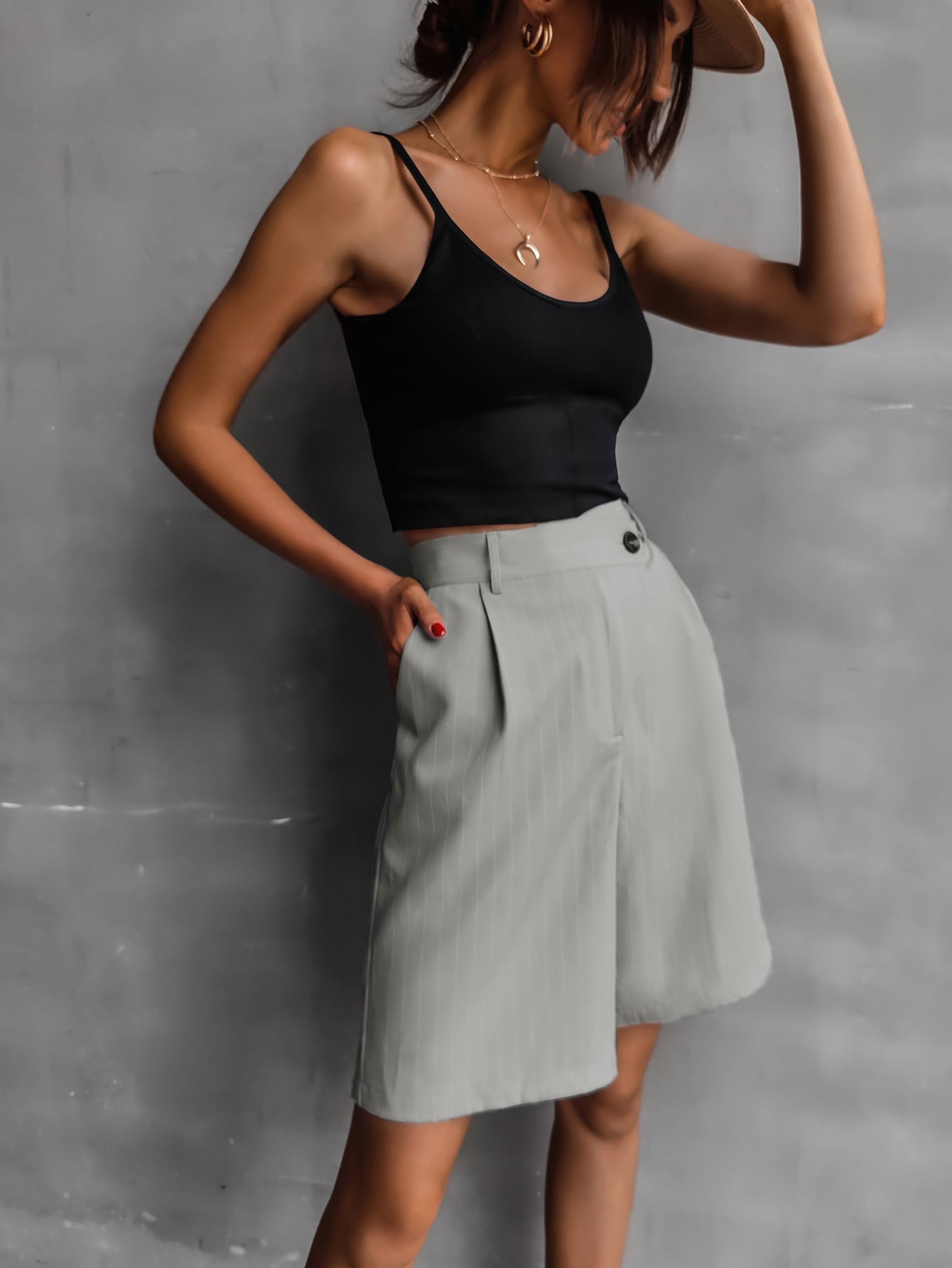 Women Shorts Producer