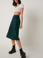 Women Skirts Producers