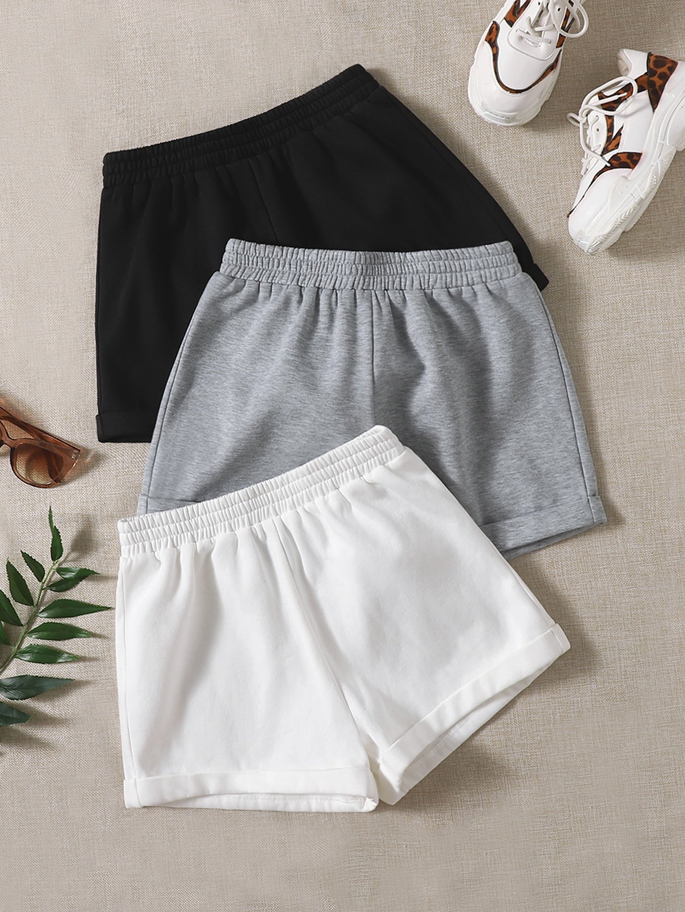 Women Shorts Suppliers