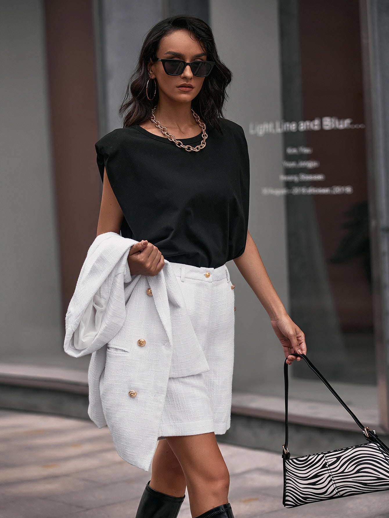 Women Shorts Producer