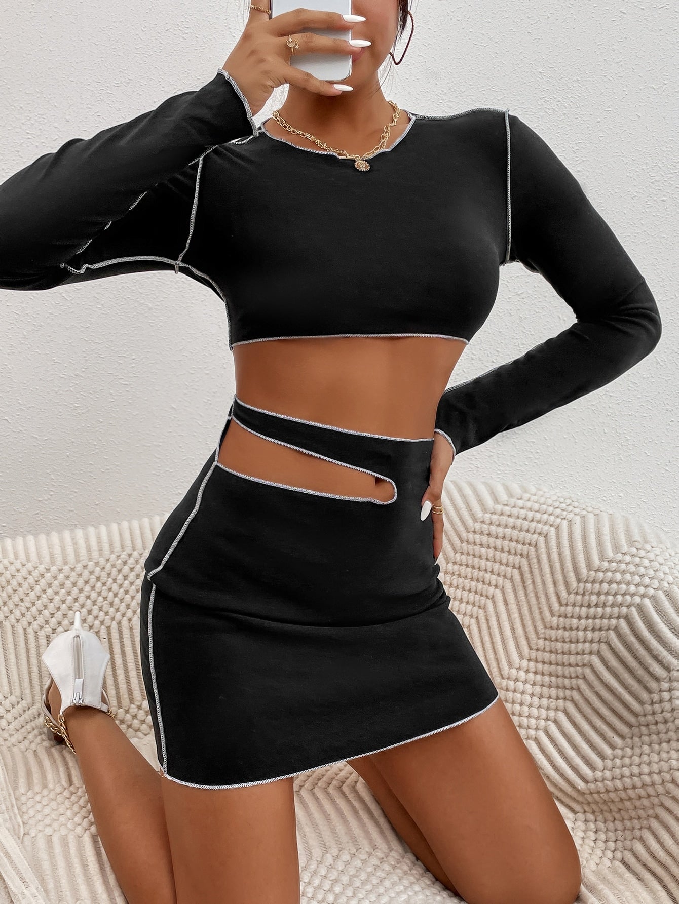 Ladies Suits Suppliers