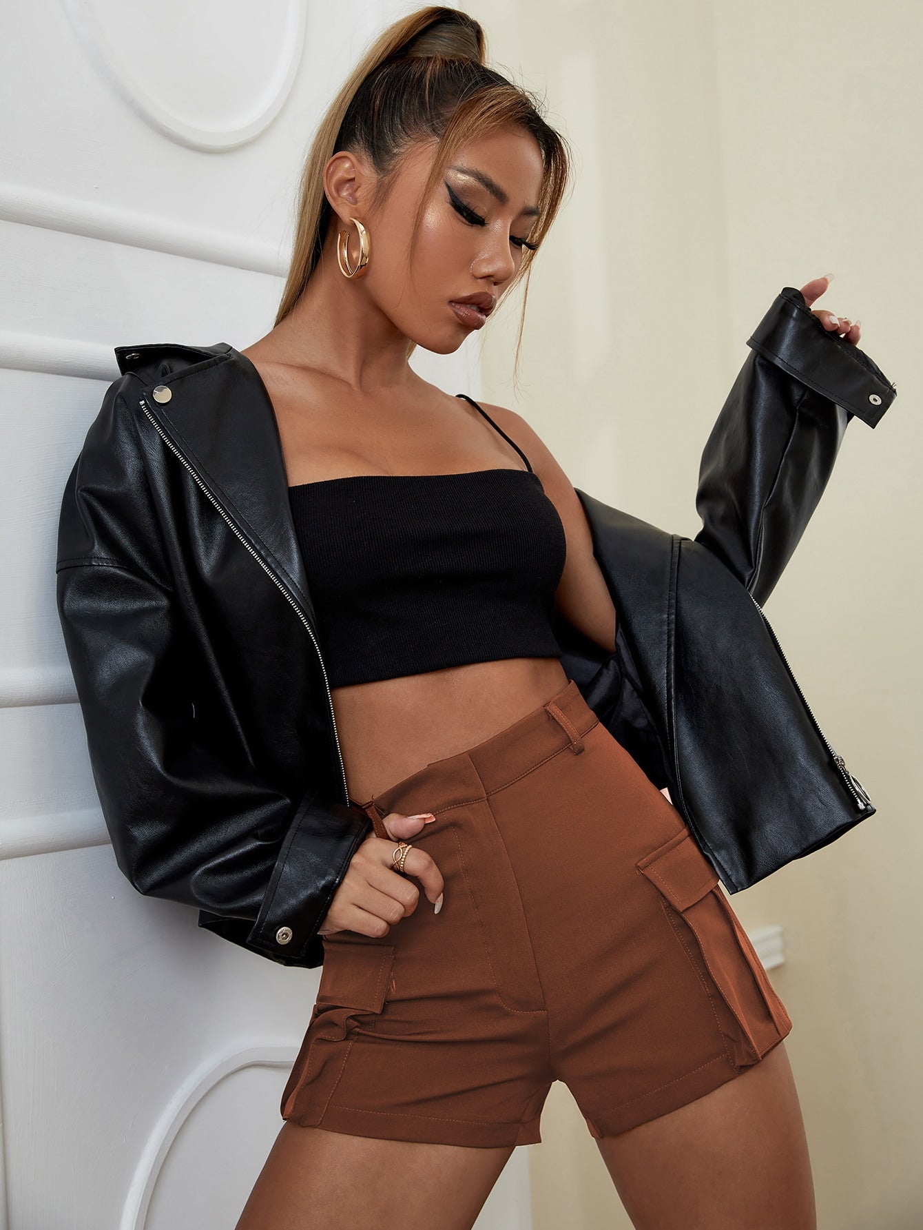 Women Shorts Producer