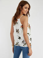 NEW FEELING Womens White Camis