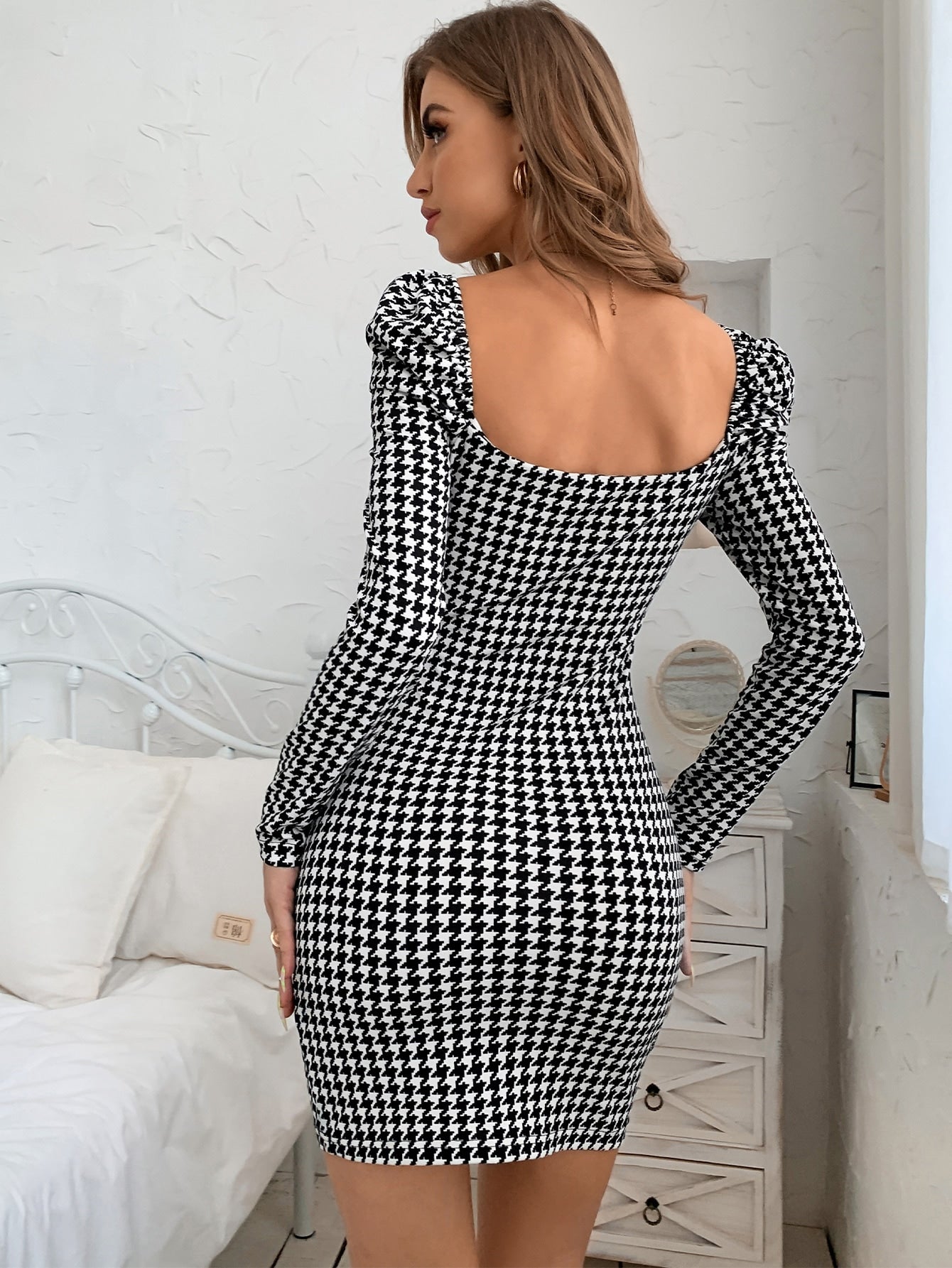 Houndstooth Print Puff Sleeve Bodycon Dress