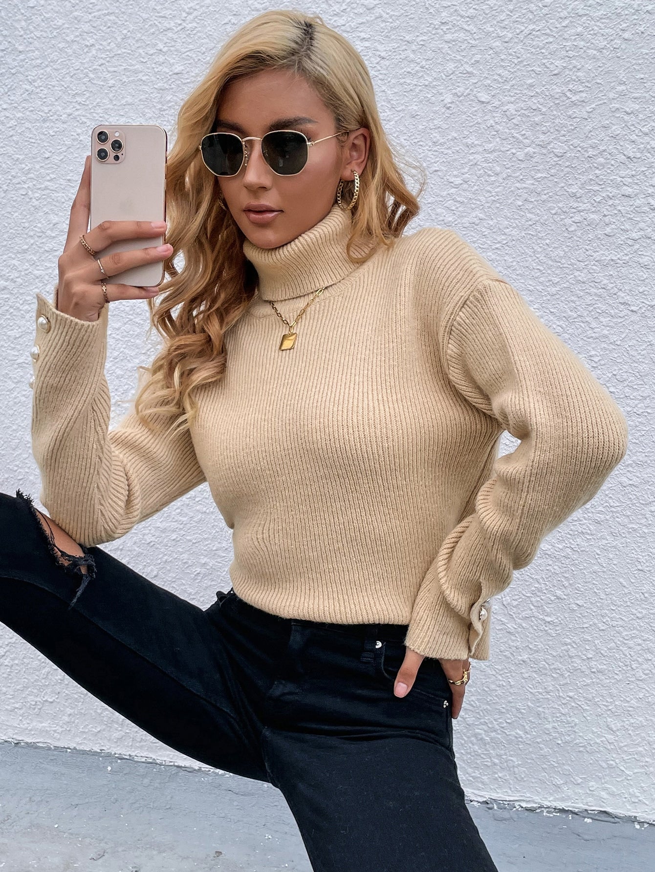 Women Sweaters Supplier
