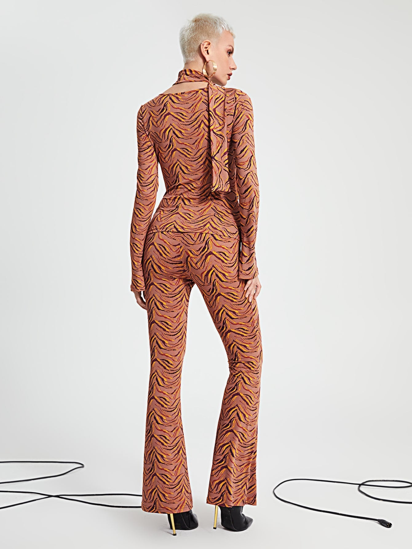 Scoop Neck Allover Print Cut Out Shoulder Tee & Flare Leg Pants With Scarf