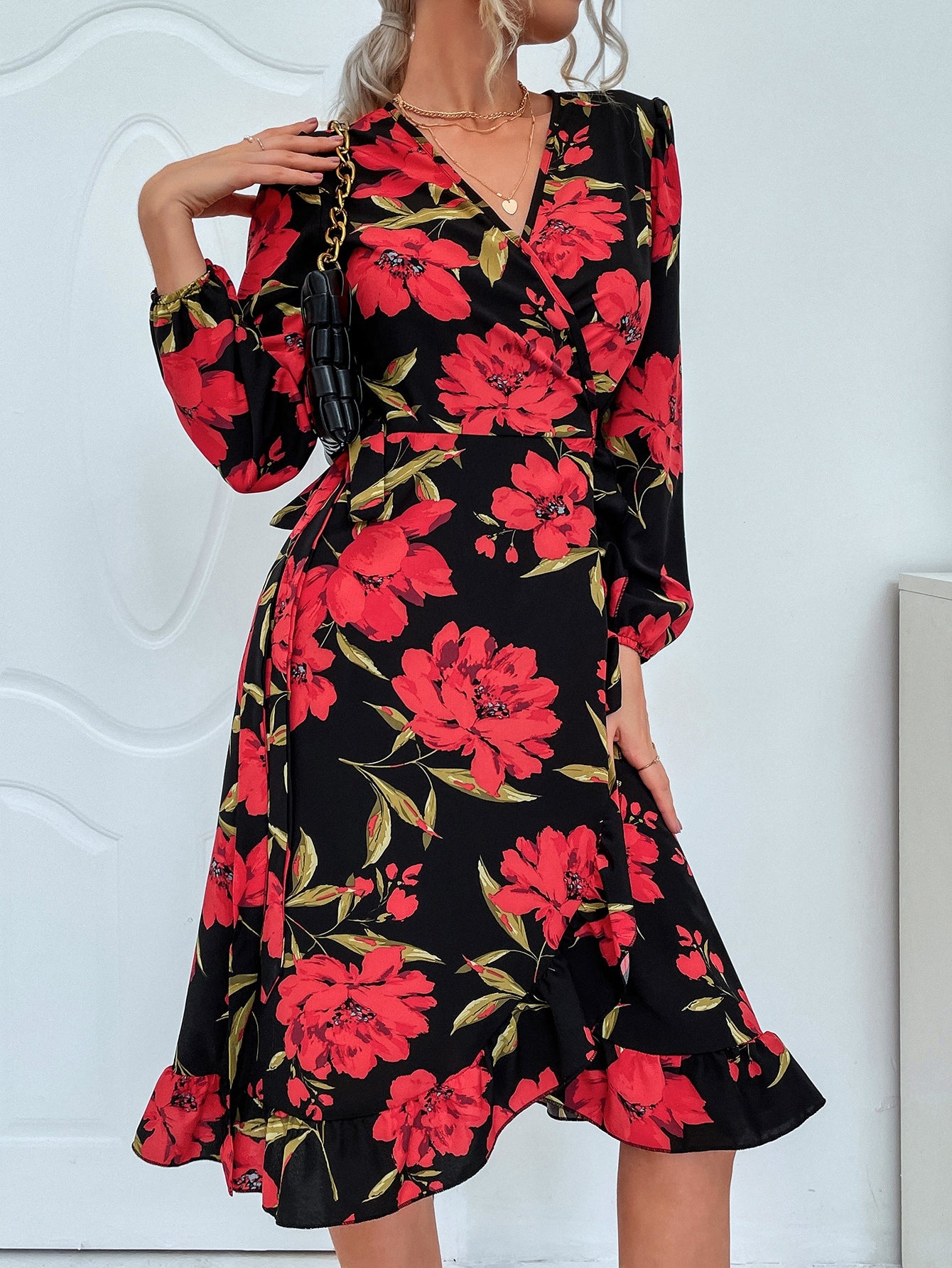 Loza Mal¨¦ombho Clothing Supplier