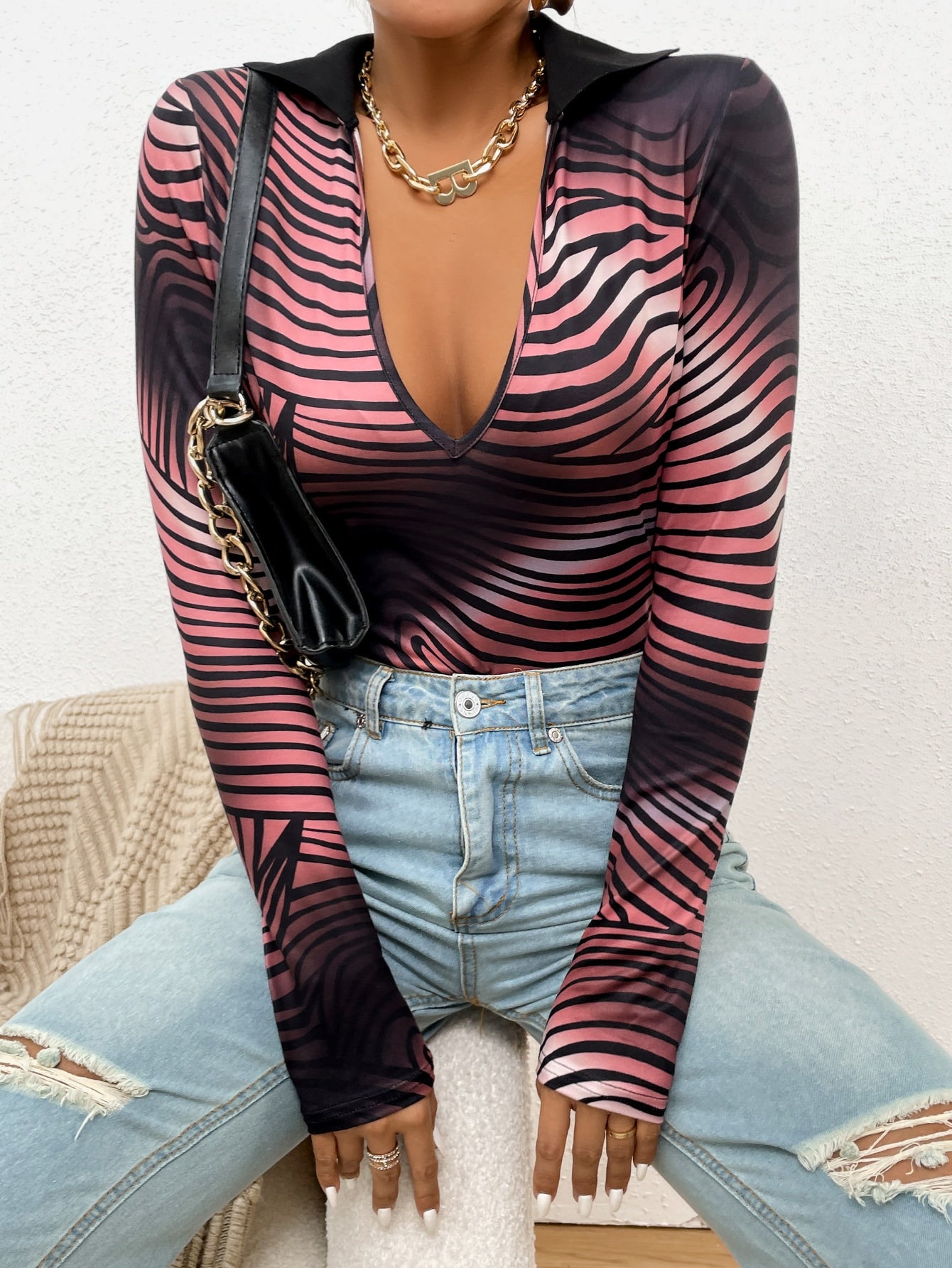 Ladies Suits Suppliers