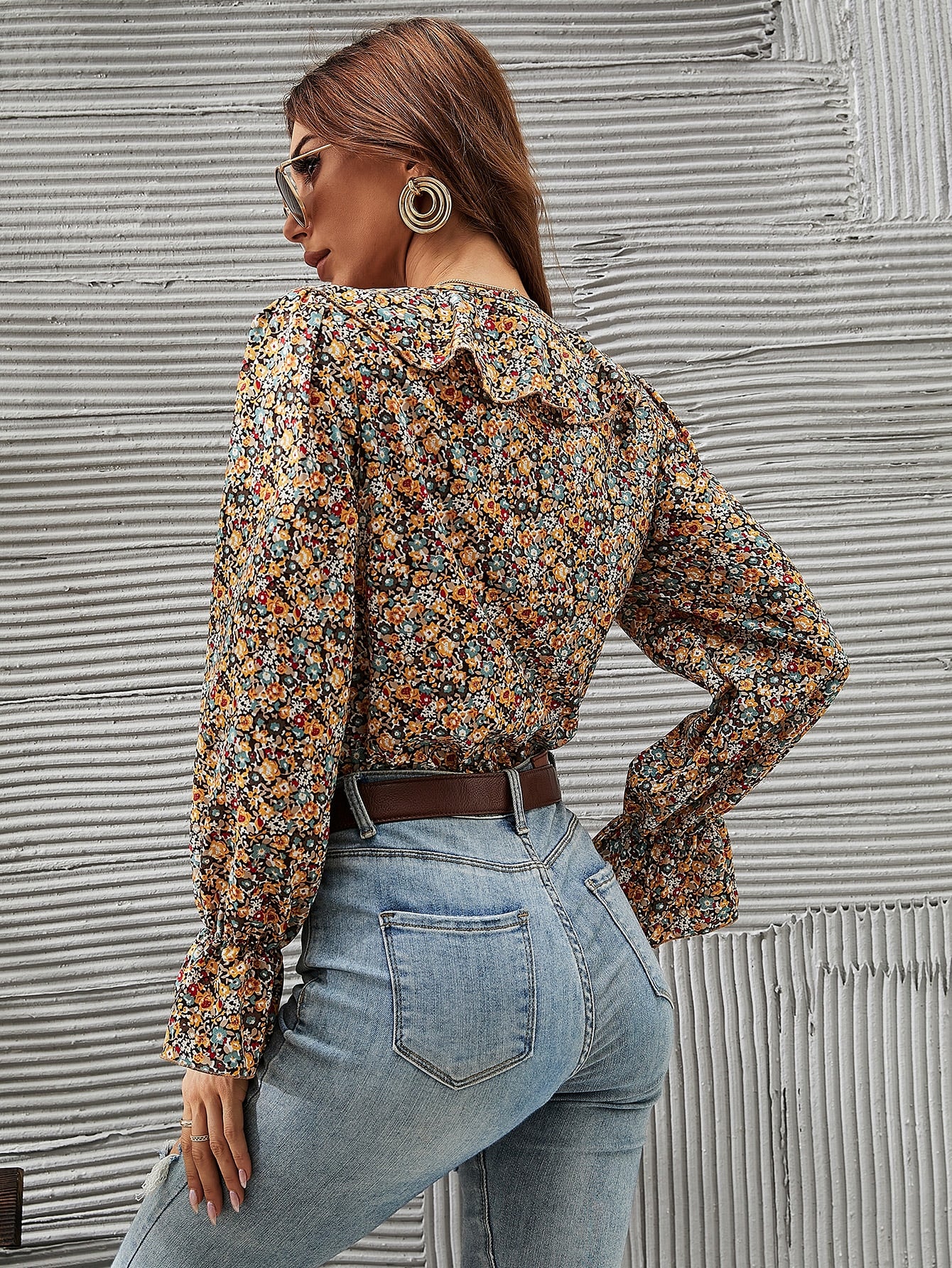 Ditsy Floral Ruffle Trim Flounce Sleeve Bodysuit