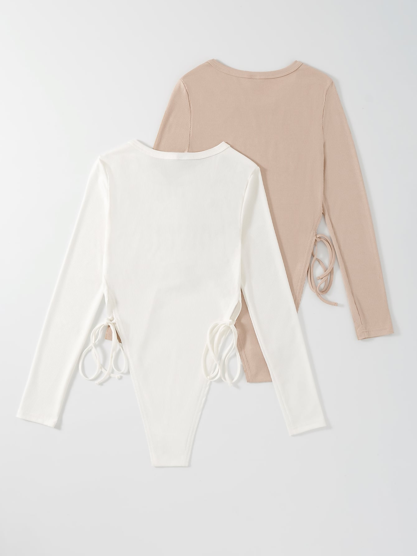 2pcs Letter Graphic Knot Side Bodysuit