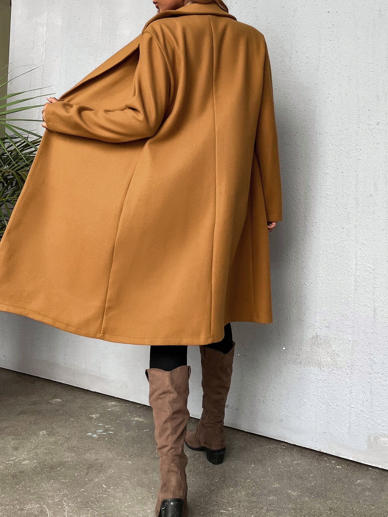 Lapel Neck Solid Overcoat