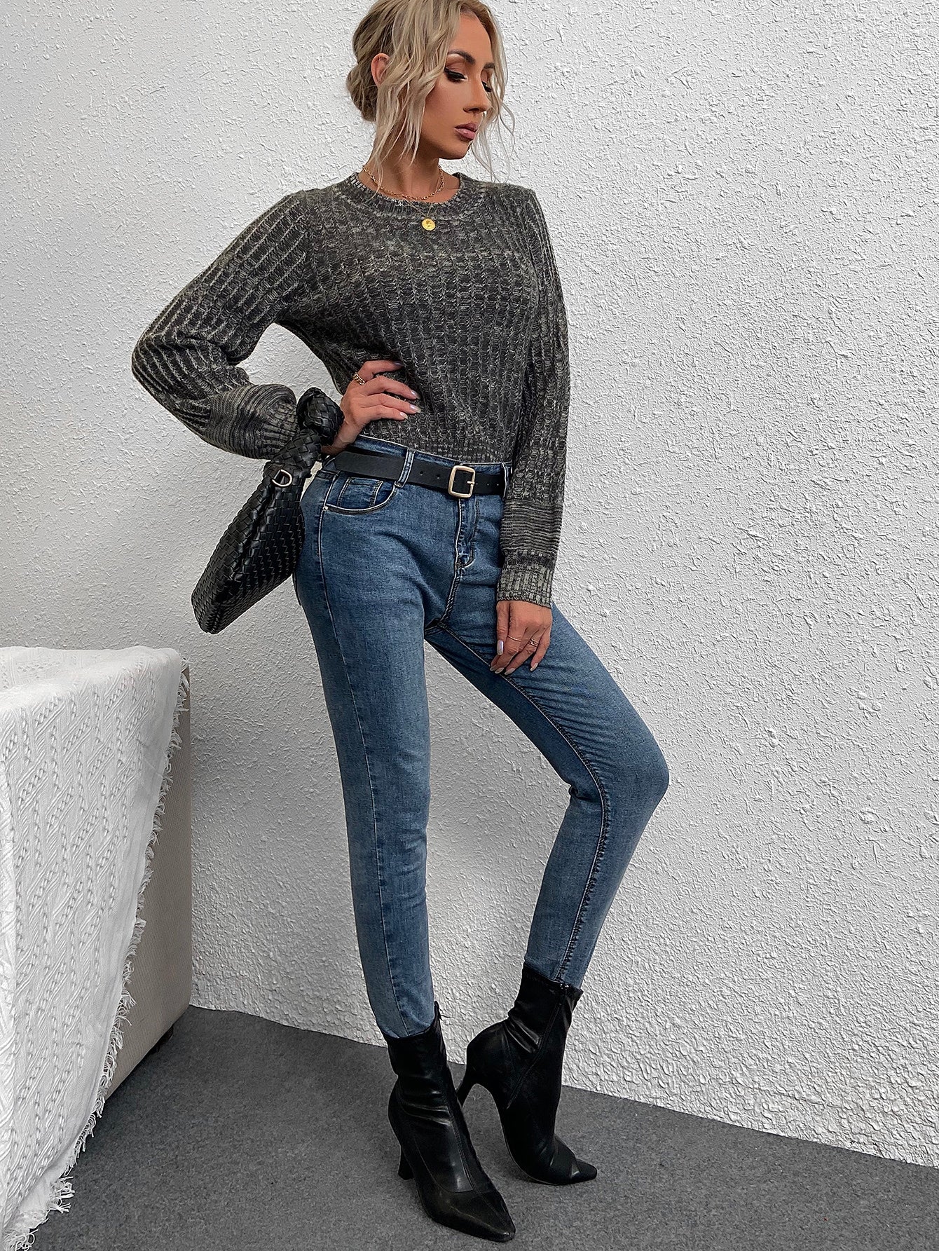 Women Sweaters Producer