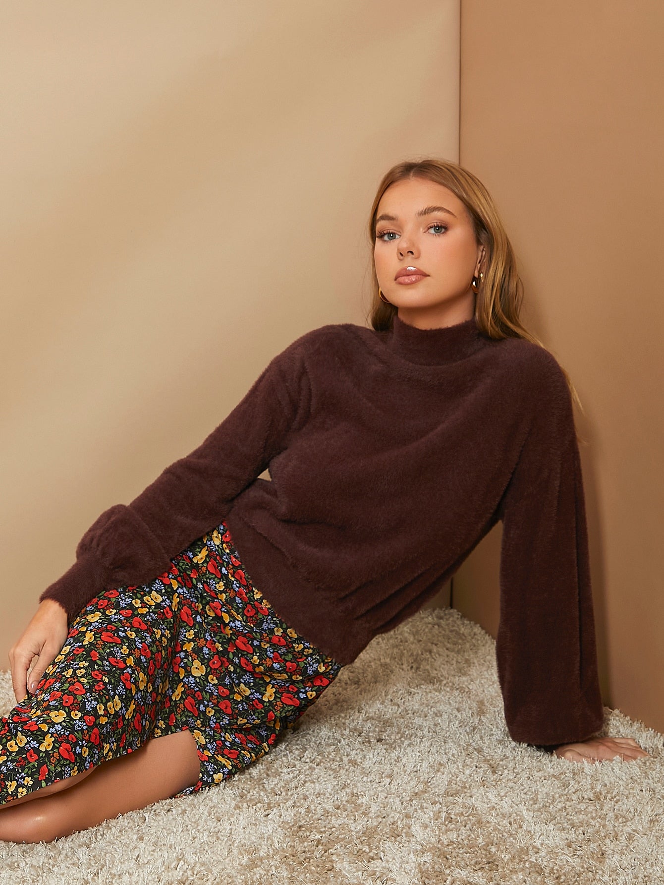 Lara Klawikowski Women Clothes Supplier