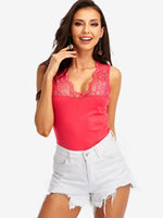 Wholesale Deep V-Neck Lace Sleeveless Bodycon Hem Camis