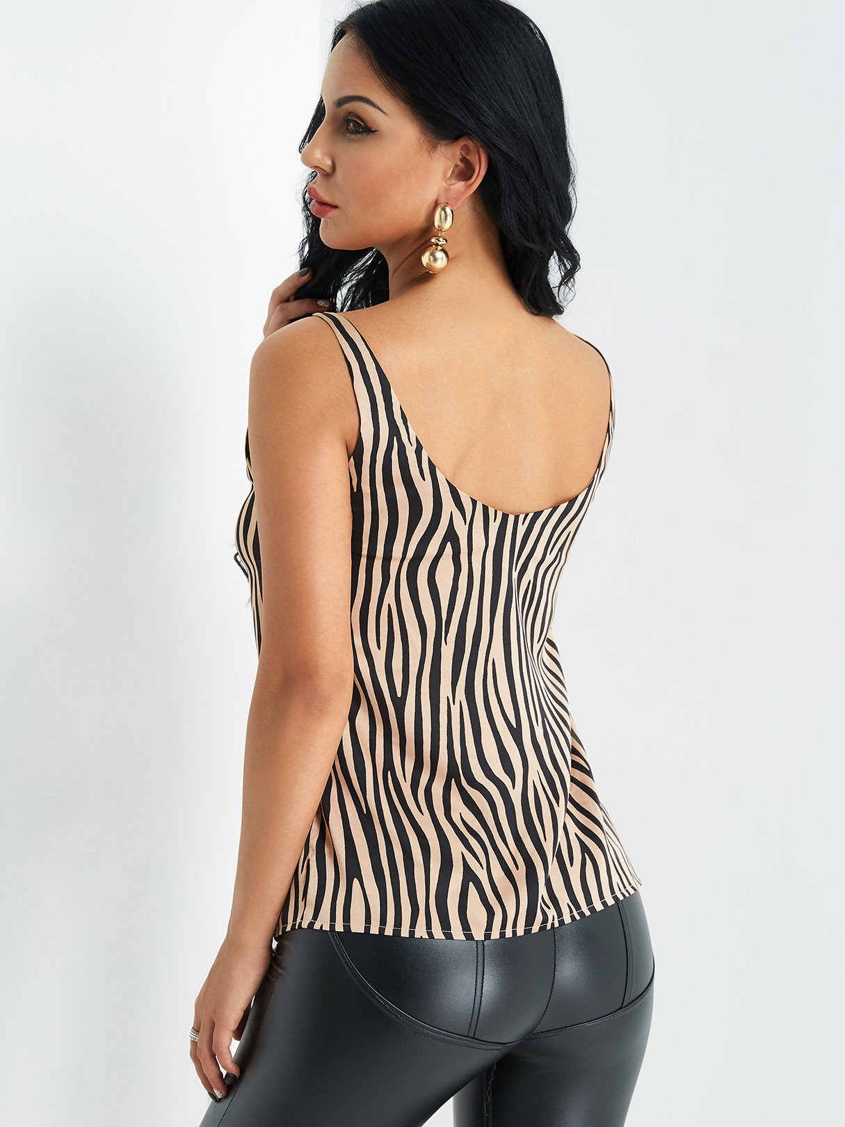 NEW FEELING Womens White Camis