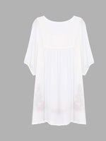 NEW FEELING Womens White V-Neck Dresses