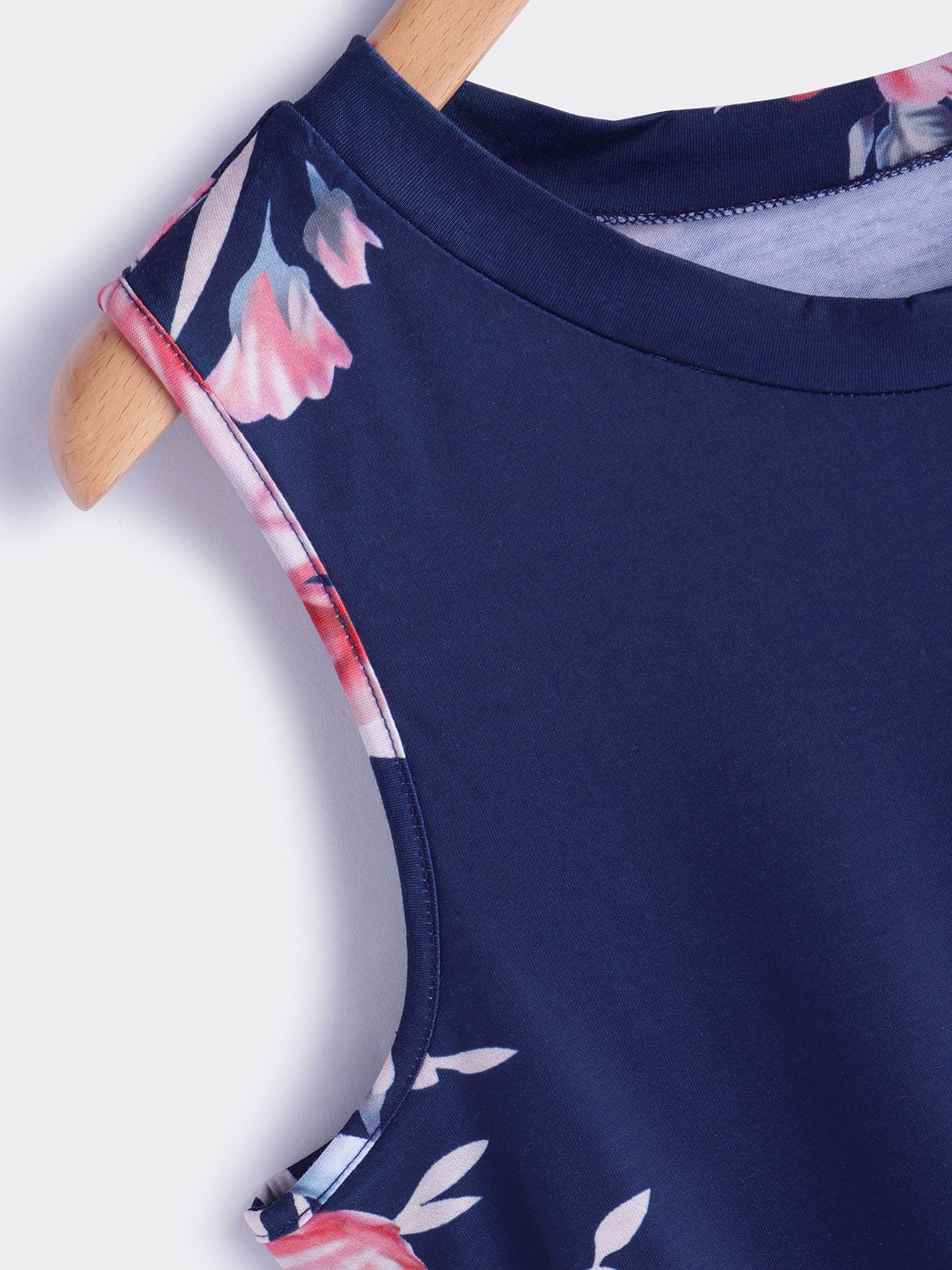 Green Tank Tops For Women