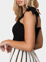 NEW FEELING Womens Black Camis