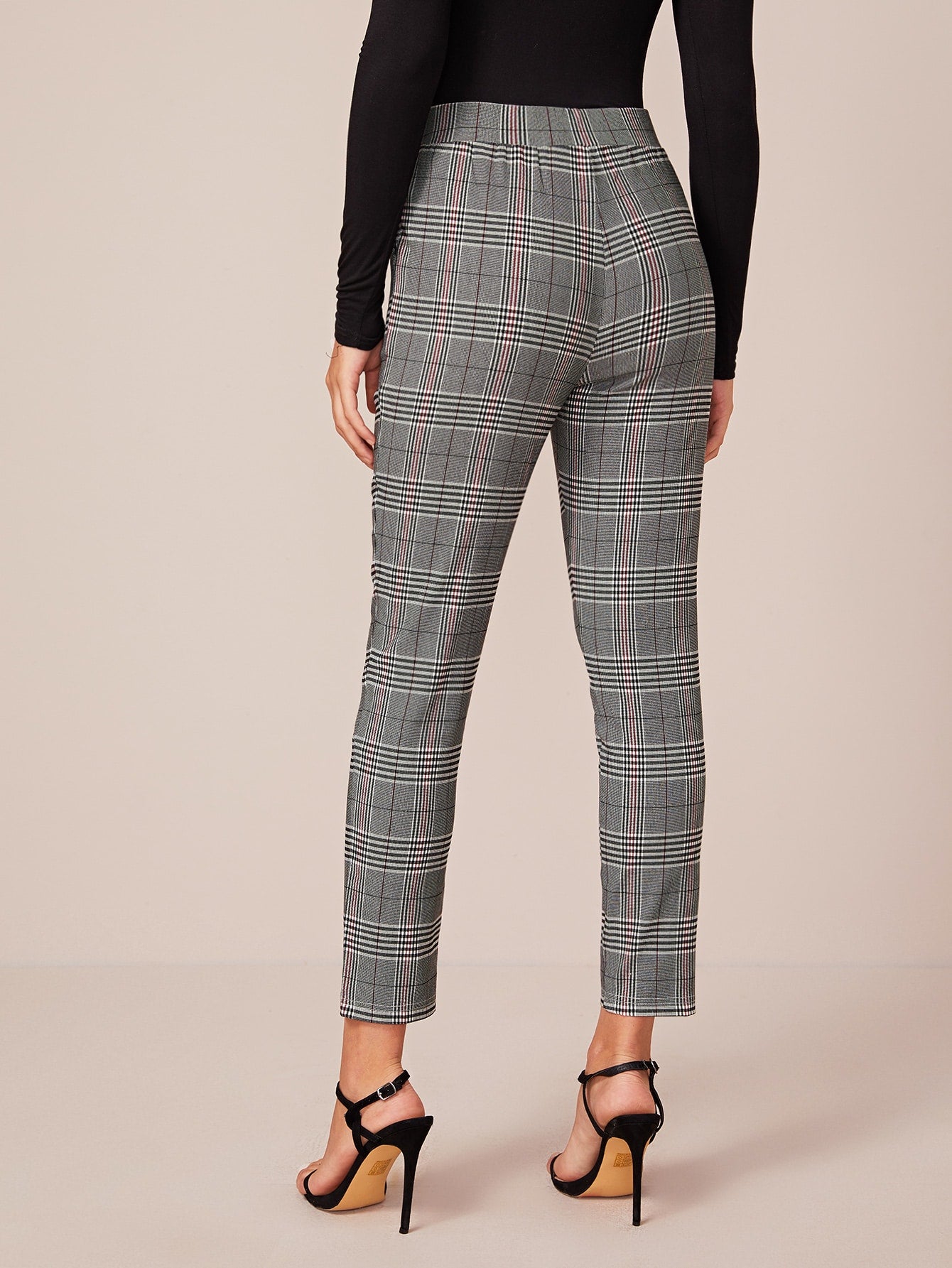 Emmy Kasbit Women Clothes Producer