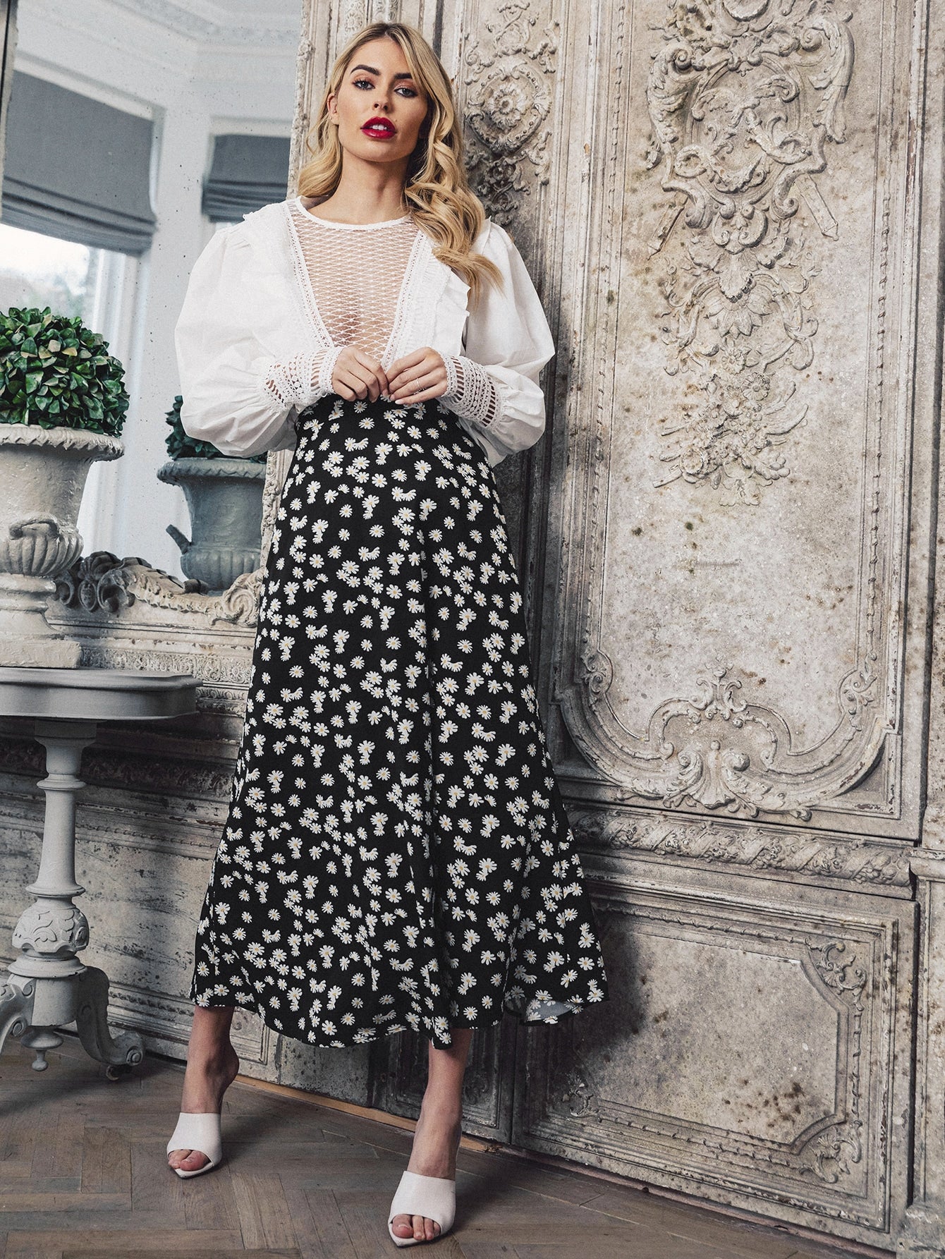 Women Skirts Producer