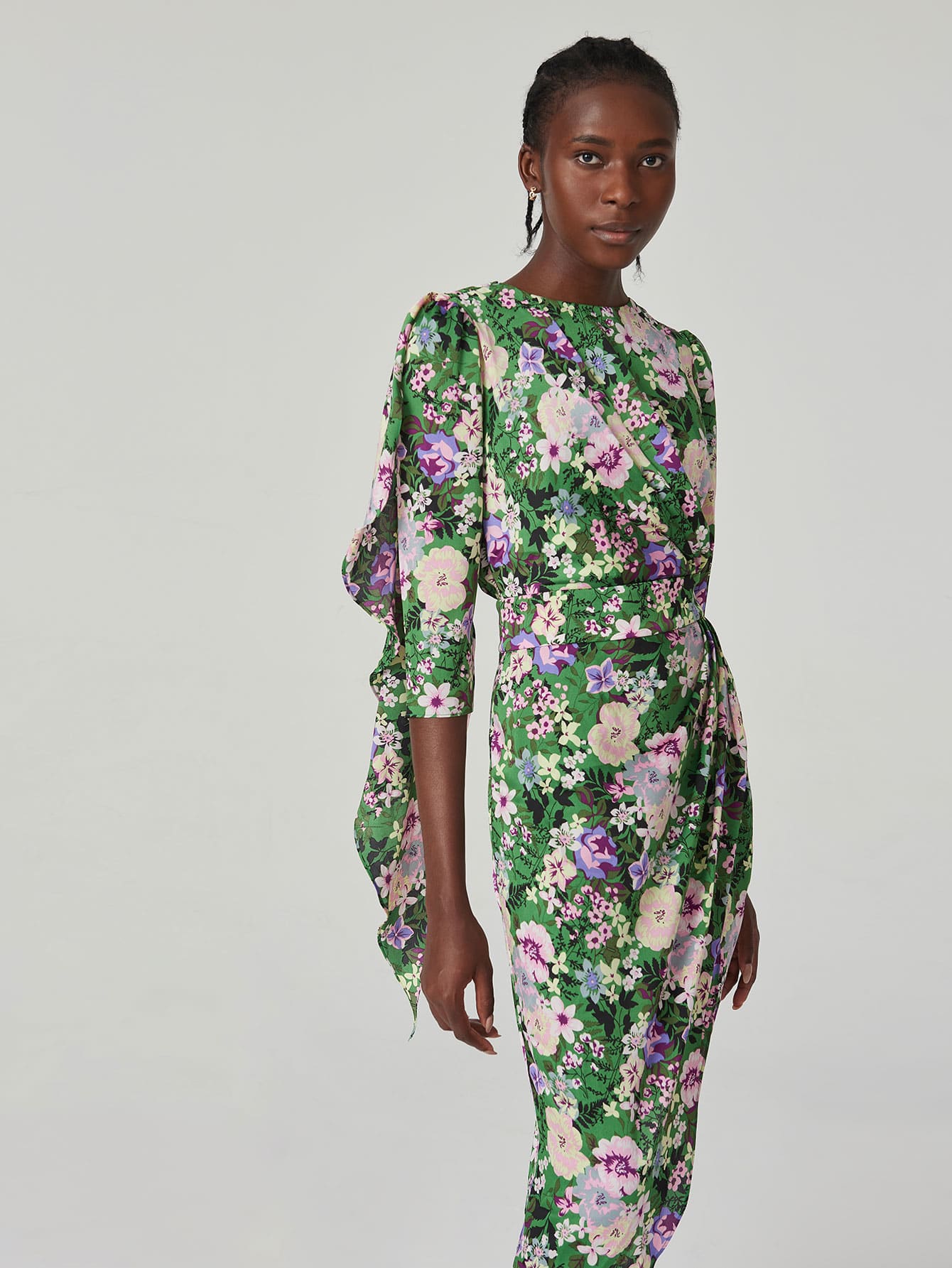 Women Dresses Producer