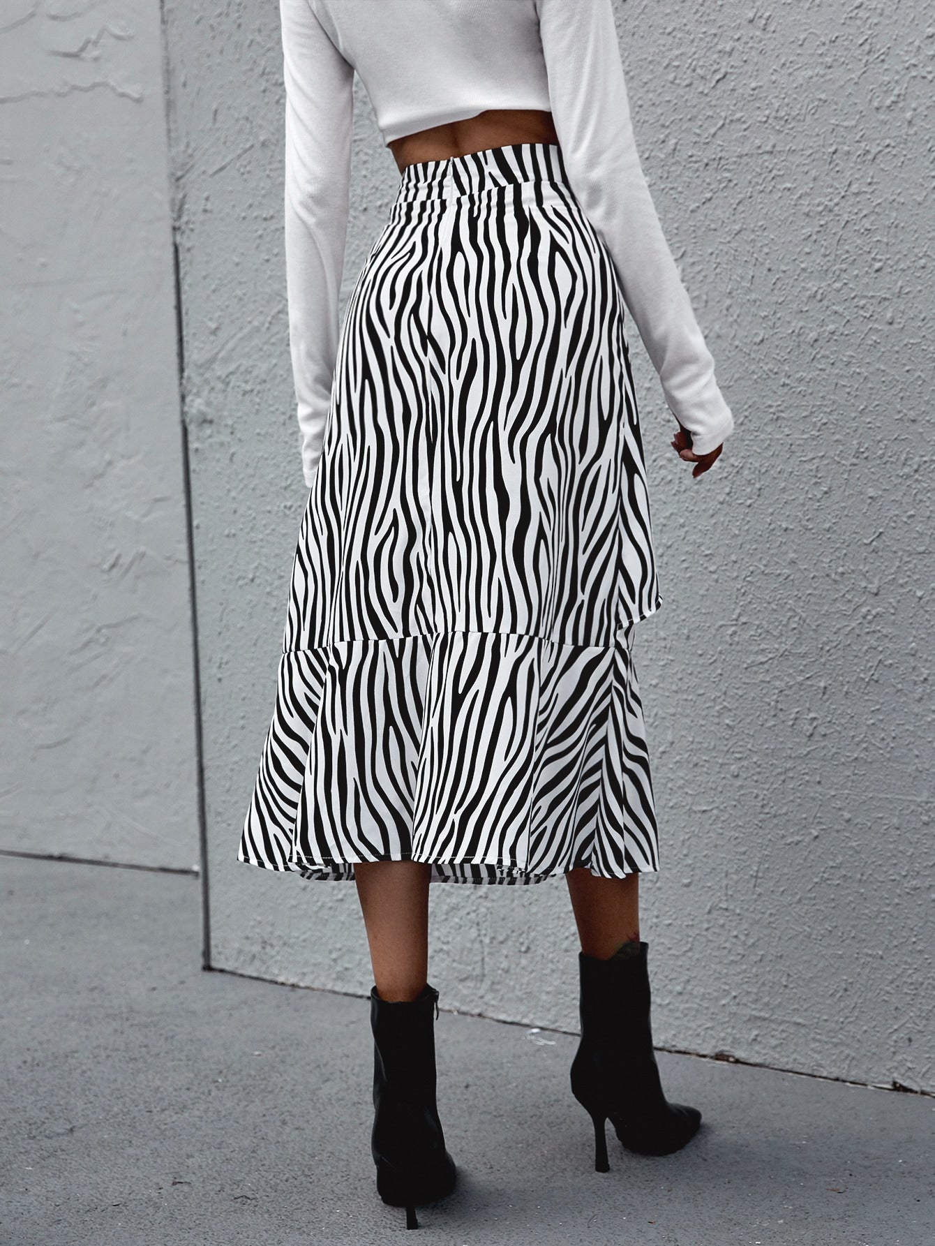 Zebra Stripe Tie Side Ruffle Hem Skirt