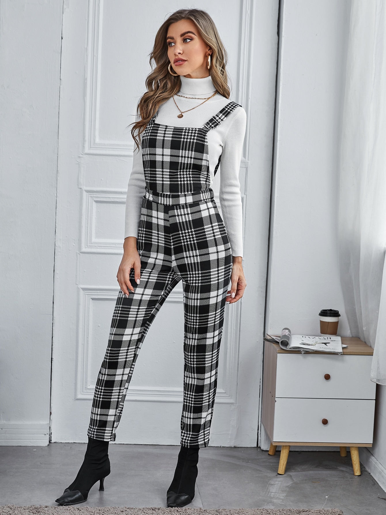 Women Jumpsuits Producers