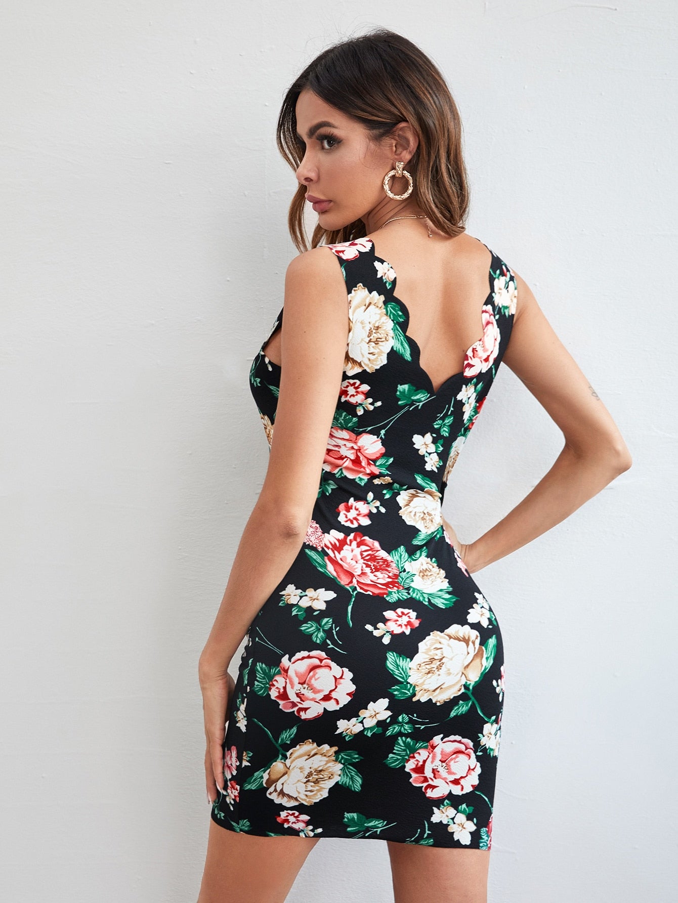 Scallop Edge Double V Neck Floral Dress