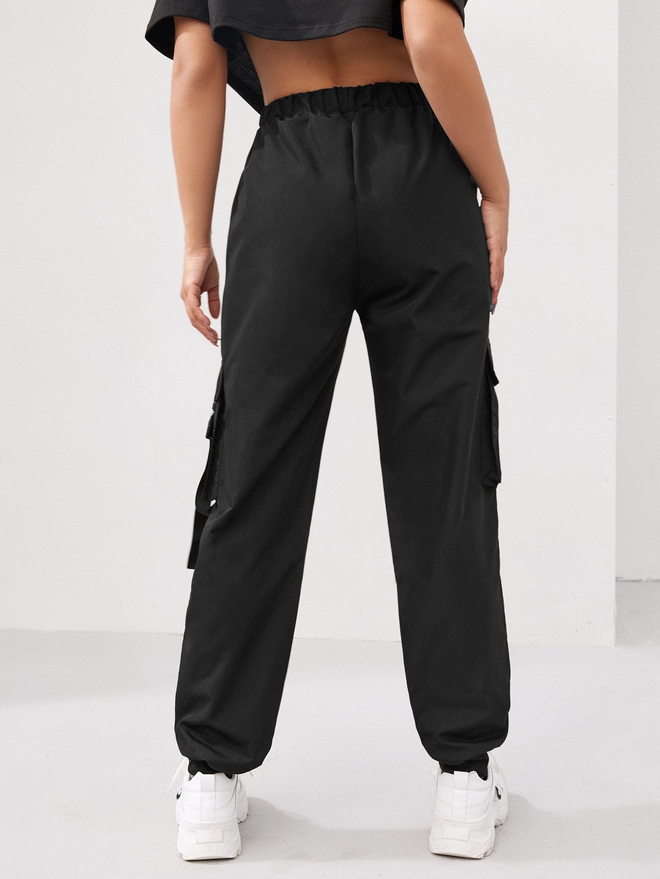 Flap Pocket Solid Cargo Pants