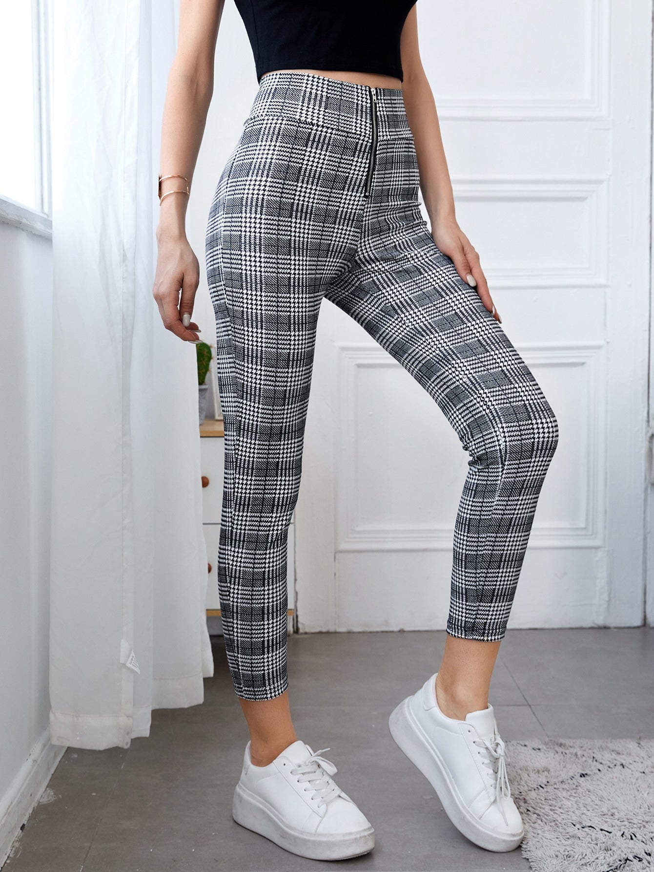 Women Leggings Producer