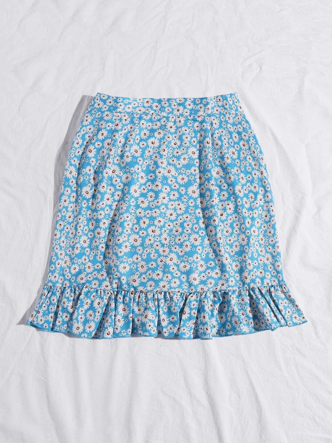 Knot Side Asymmetrical Ruffle Trim Daisy Floral Skirt