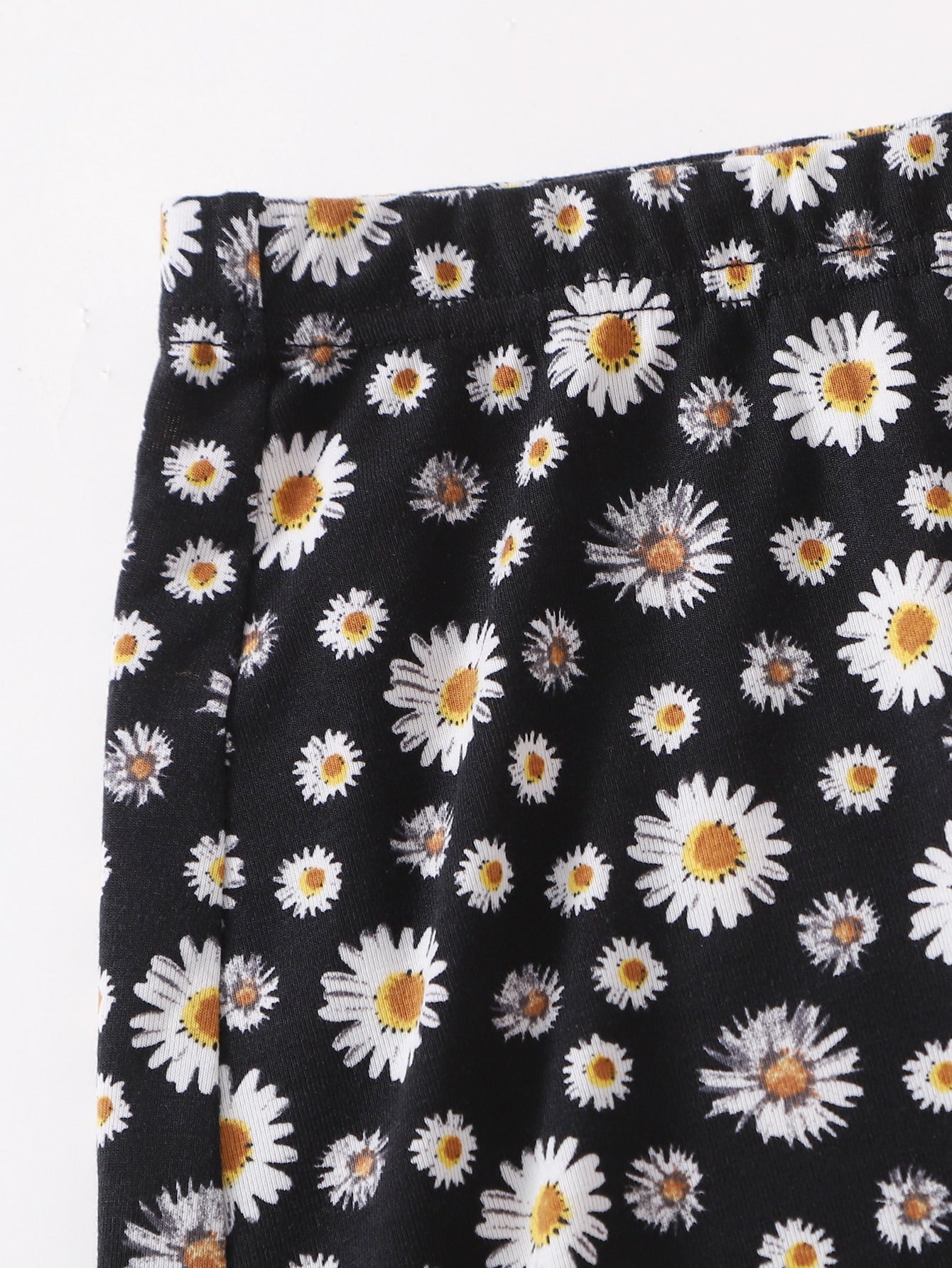 Lara Klawikowski Women Clothes Supplier