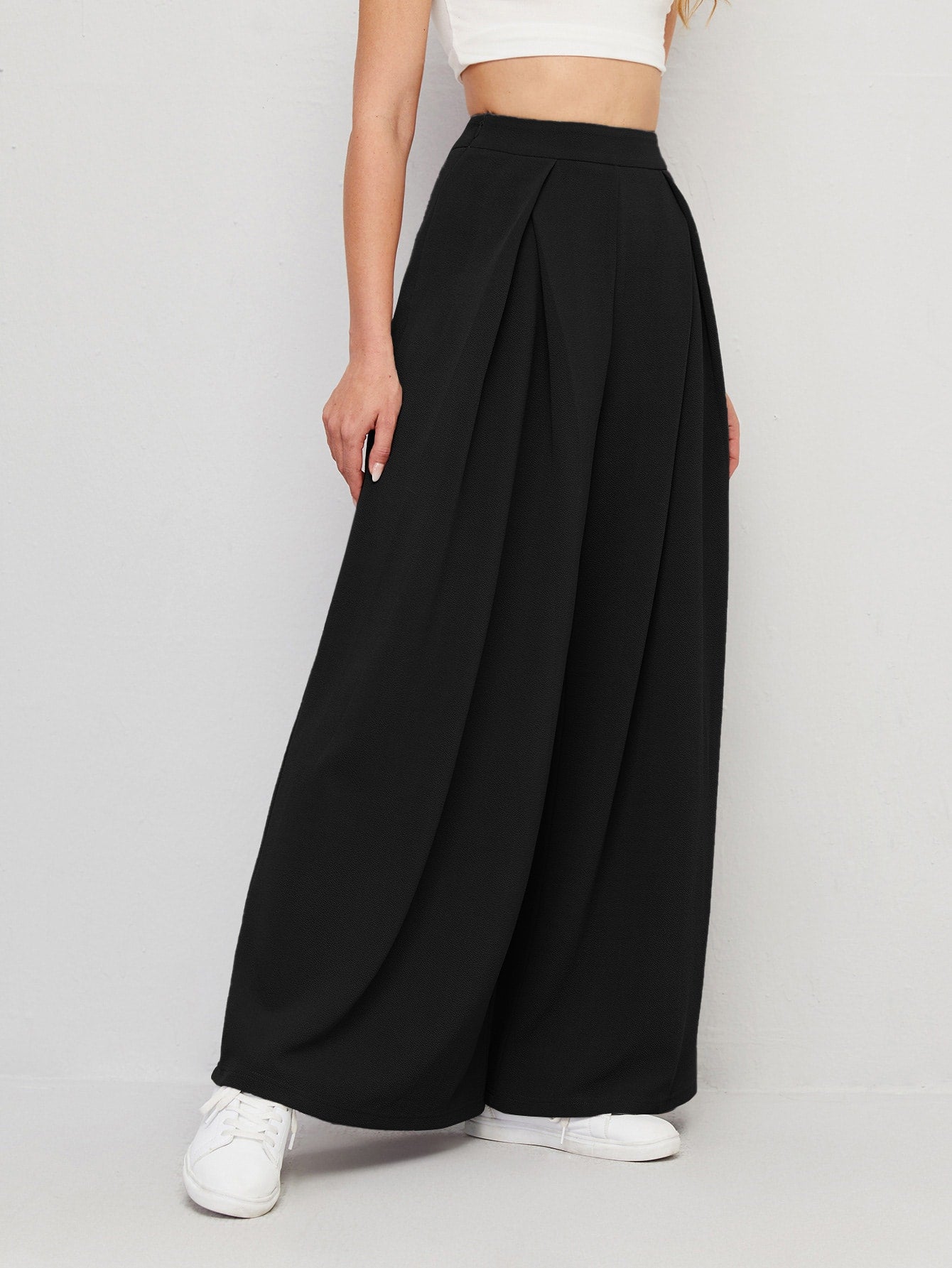 Women Pants Producer
