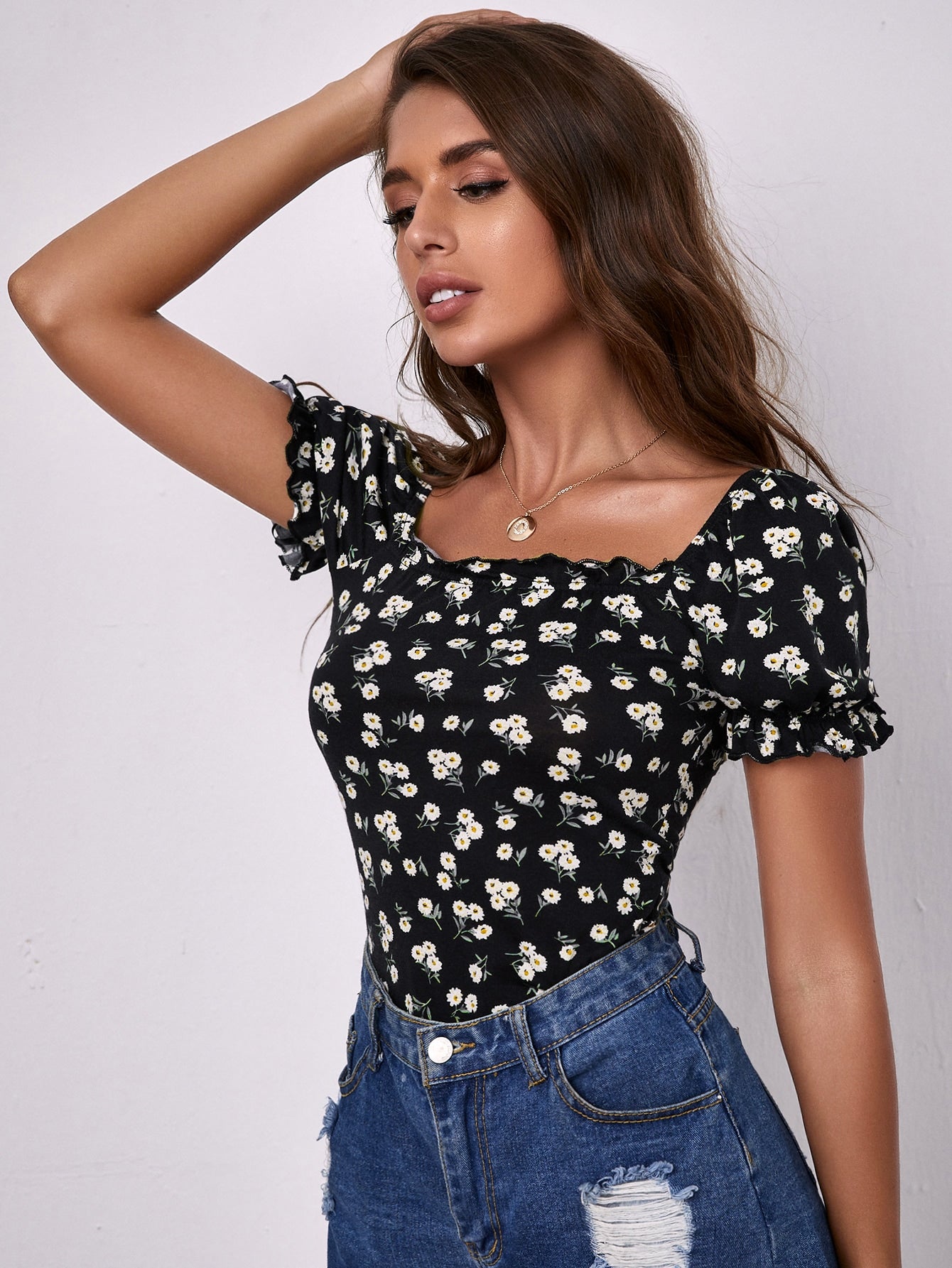 Wholesale Women's T Shirts Suppliers