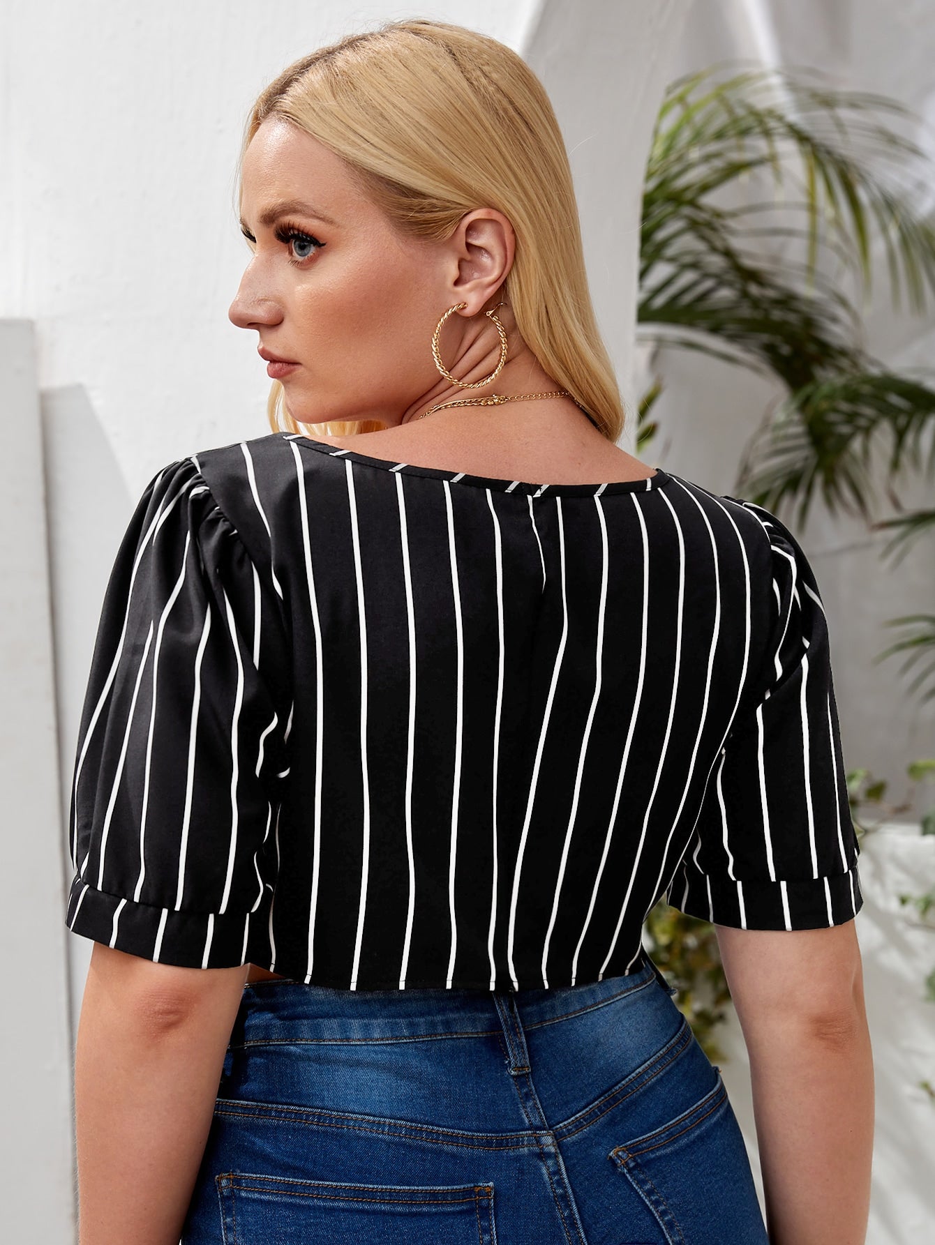 Plus Striped Print Square Neck Asymmetrical Hem Crop Blouse