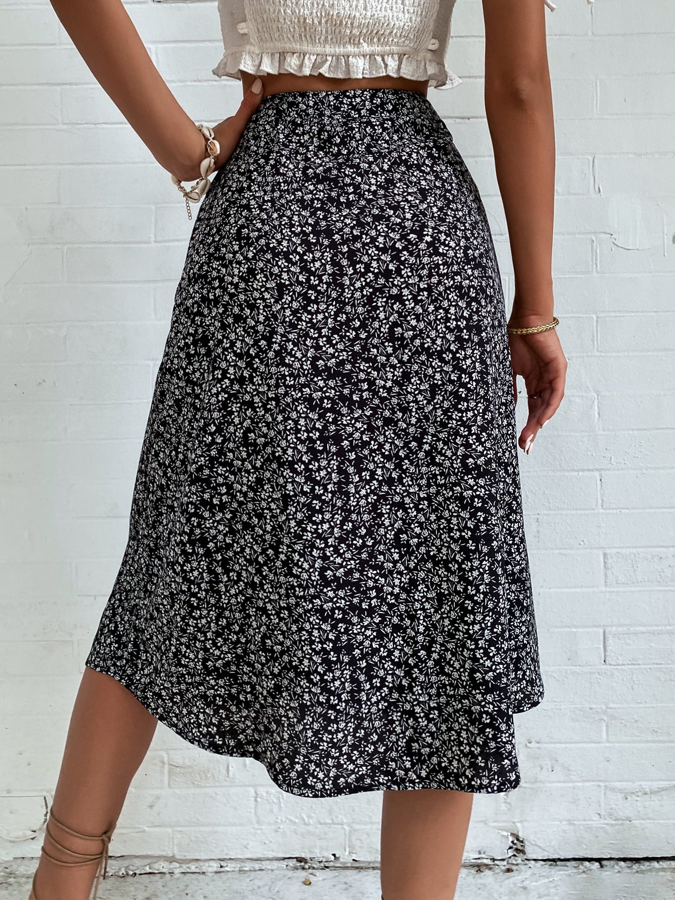 Women Skirts Producers
