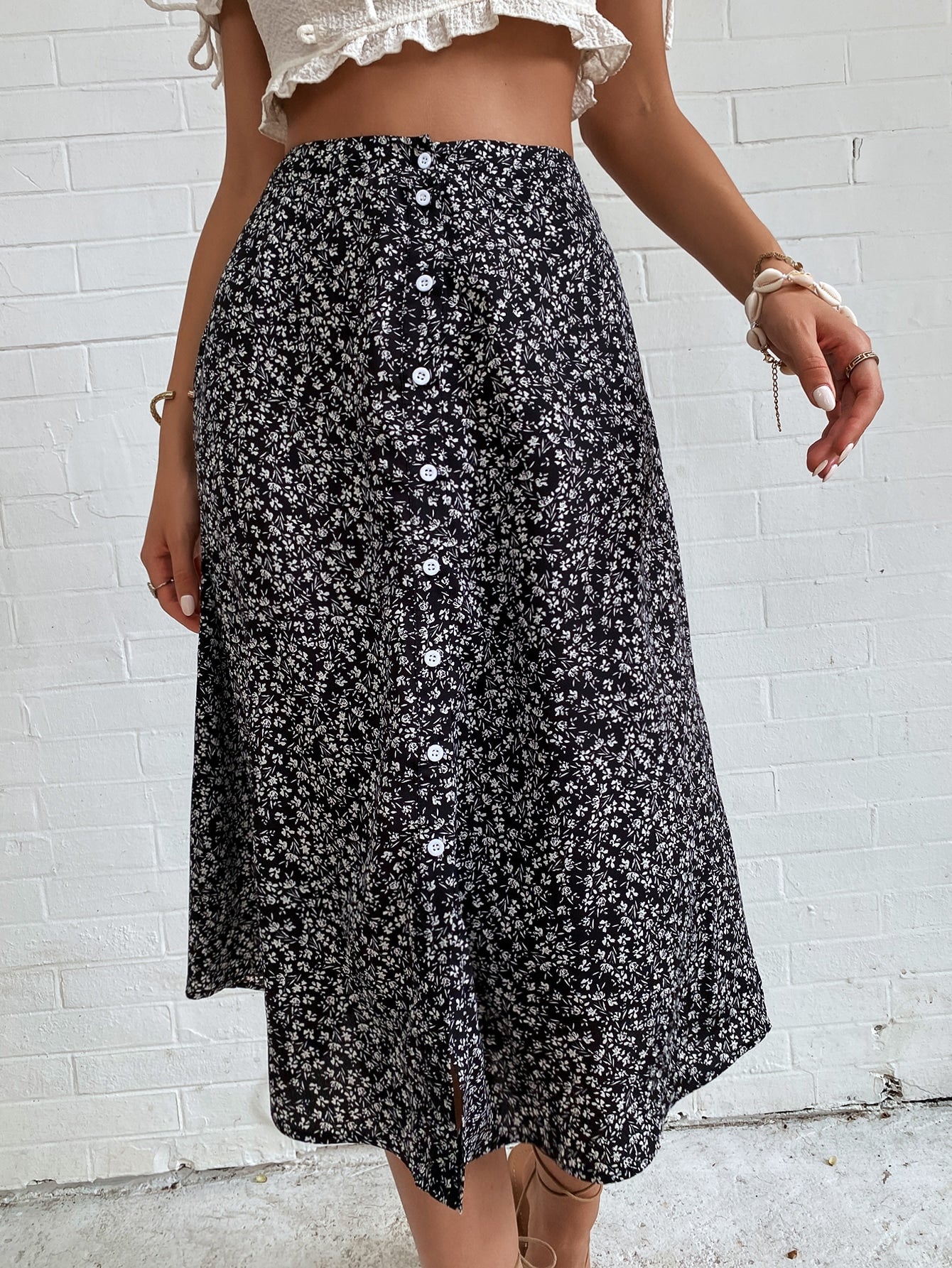 Ladies Suits Suppliers