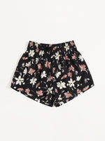 Women Shorts Producer