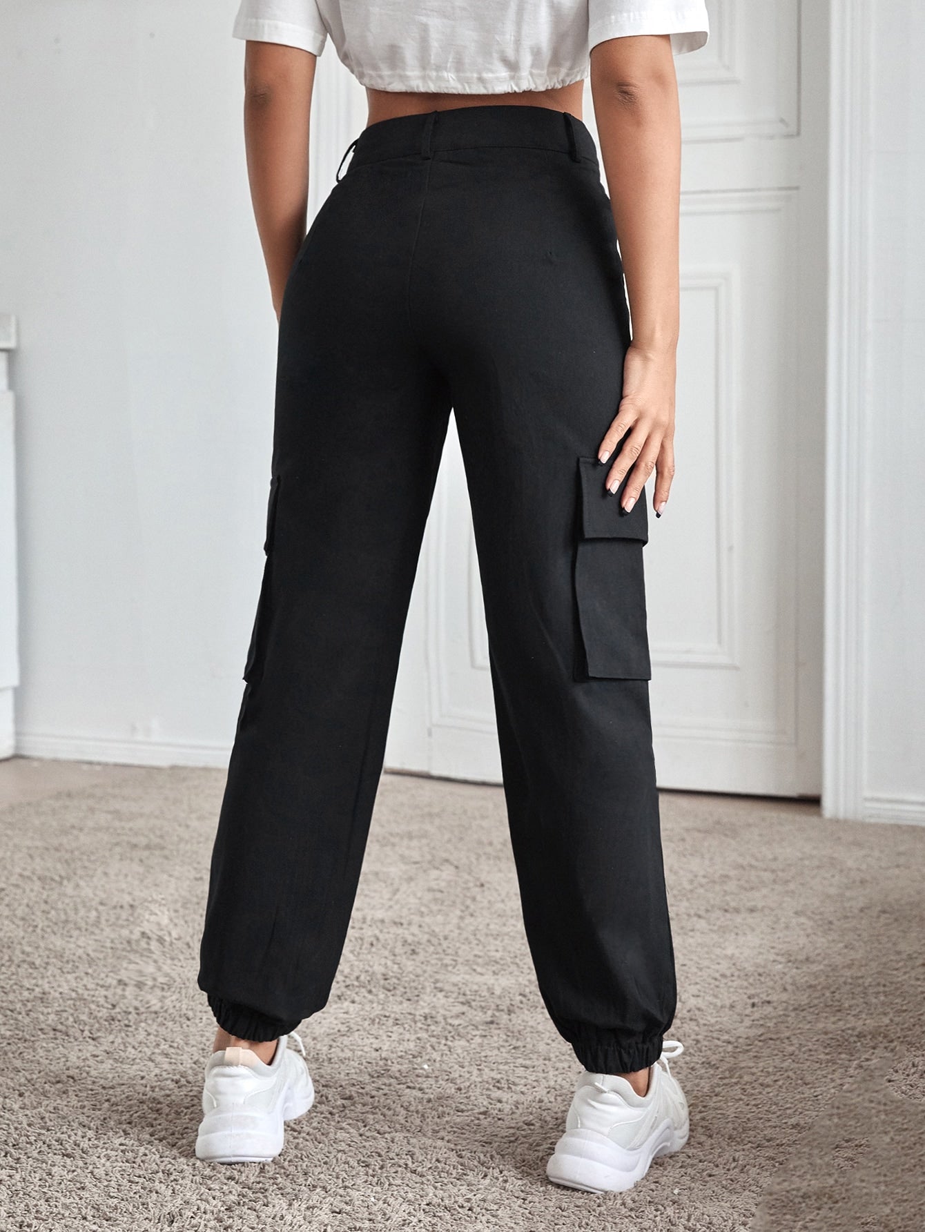 Flap Pocket Solid Cargo Pants