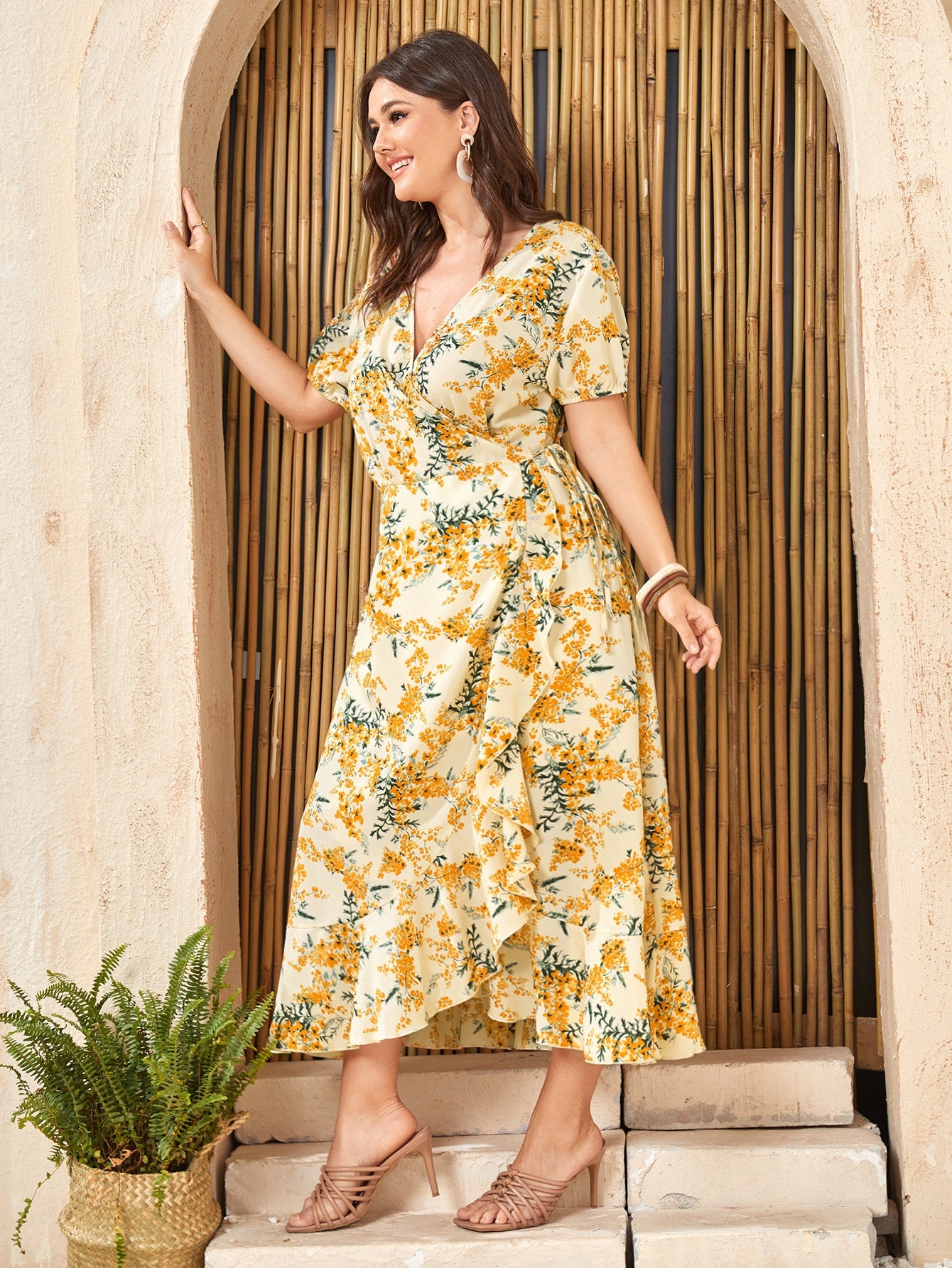 Plus Size Dresses Producers
