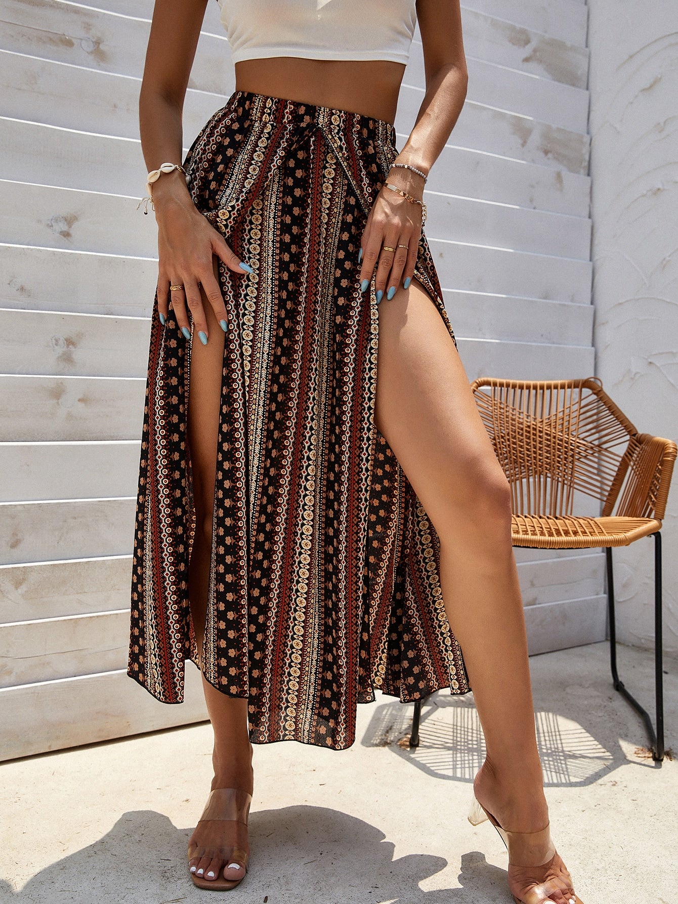 Women Skirts Producer