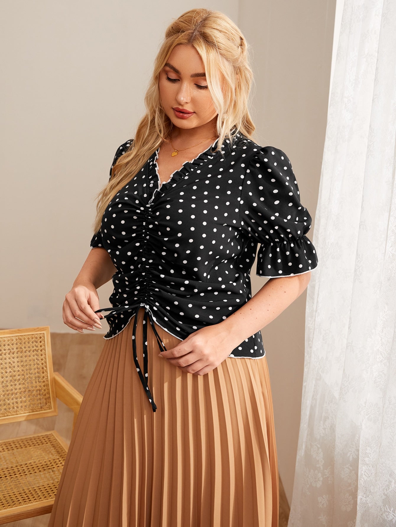 Plus Size Blouses Suppliers