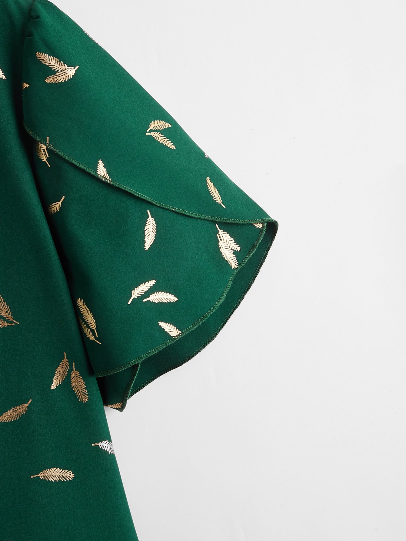 Plus Plants Embroidery Petal Sleeve Blouse