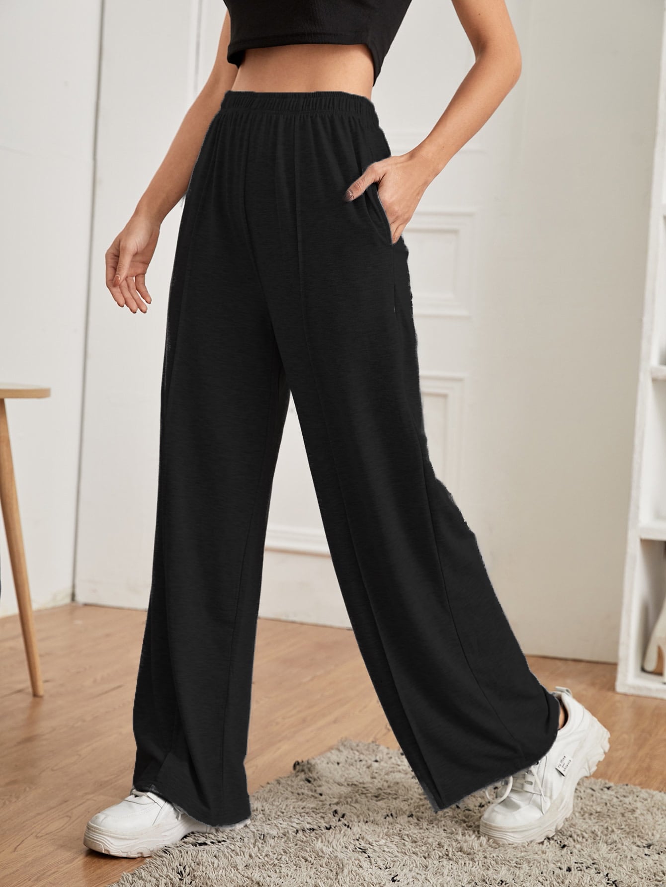 Women Sweatpants Producers