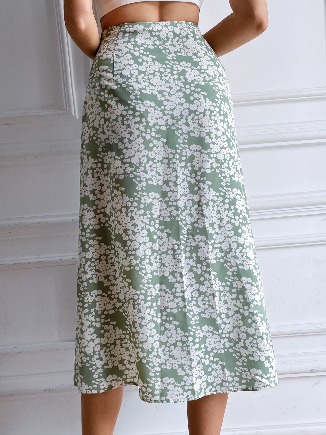 Ditsy Floral Print Slit Skirt