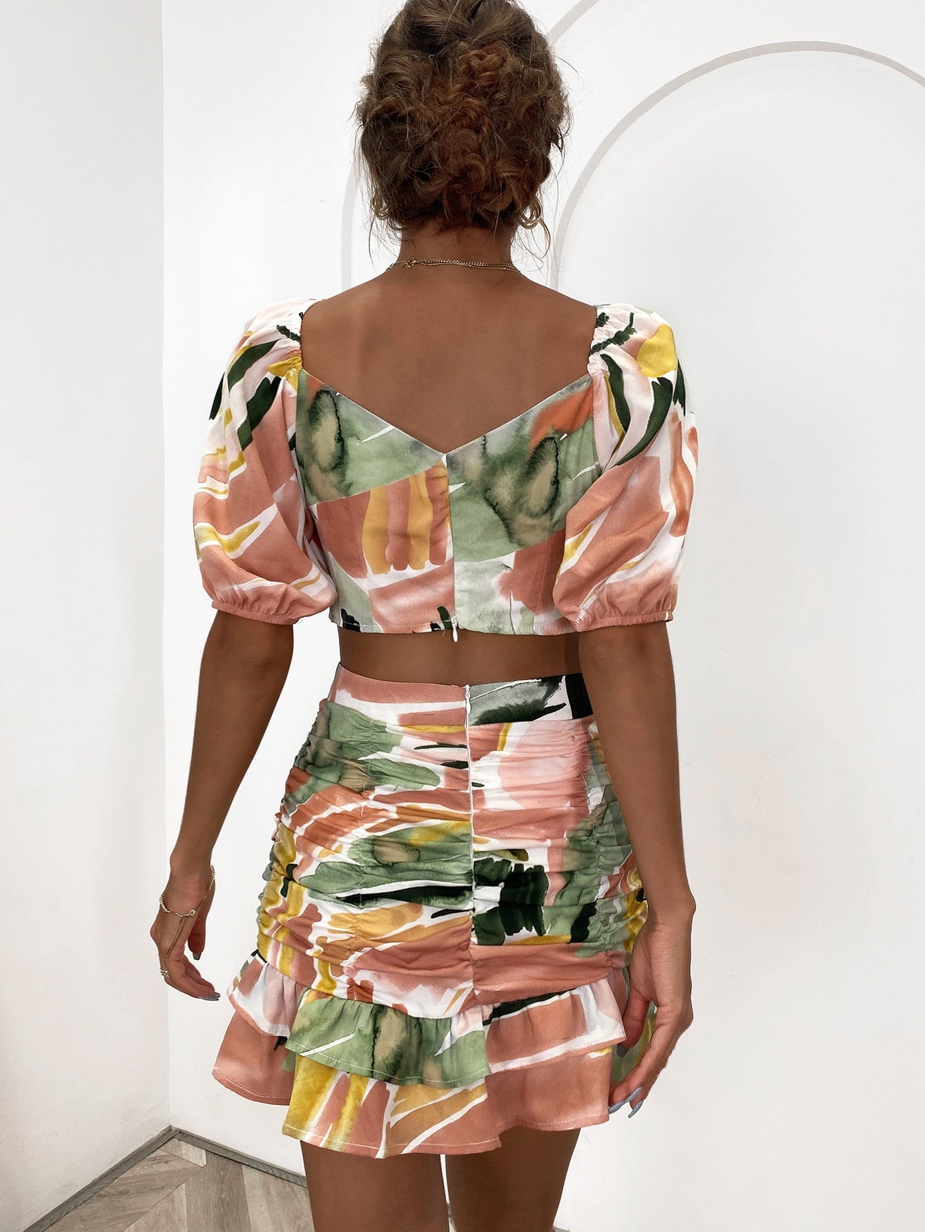 Brush Print Ruched Layered Hem Skirt