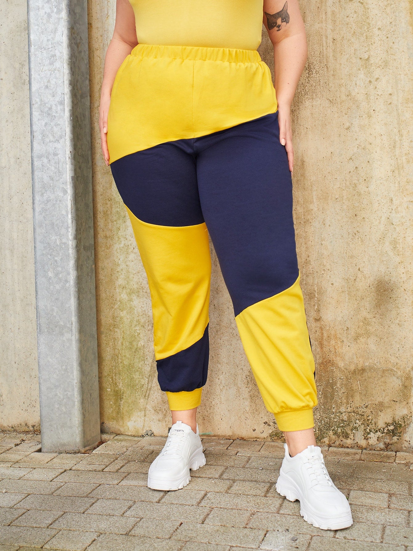 Plus Size Sweatpants Manufacturers